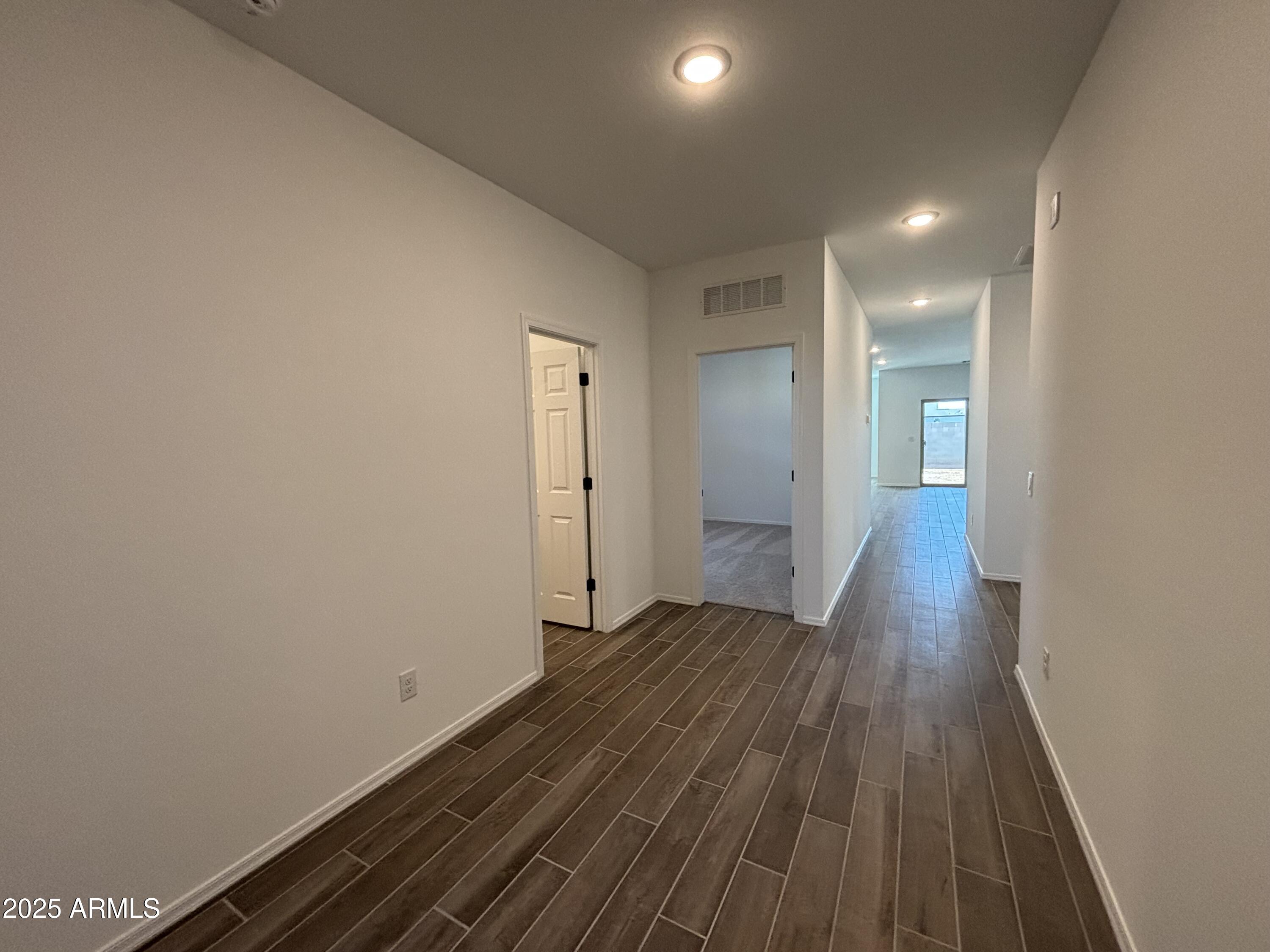 47489 W KENNER Drive