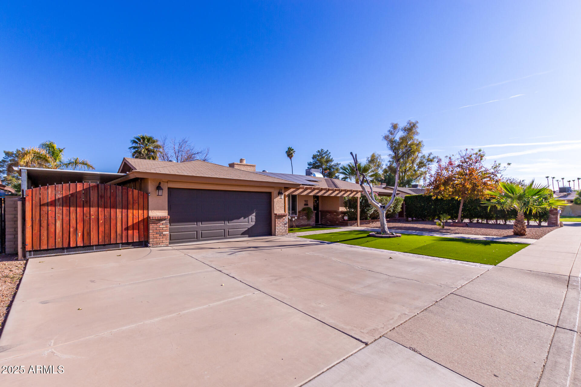 709 N WILLIAMS --