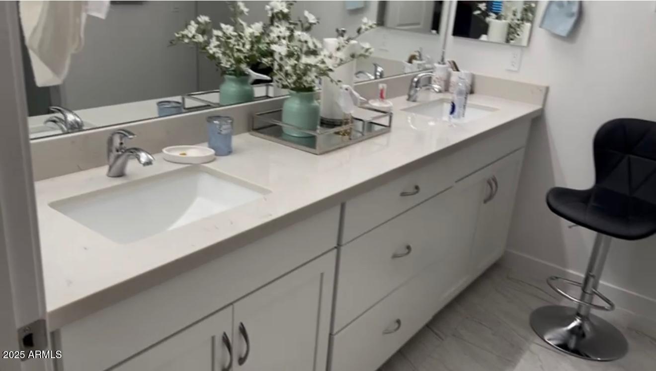 2511 W QUEEN CREEK Road # 377