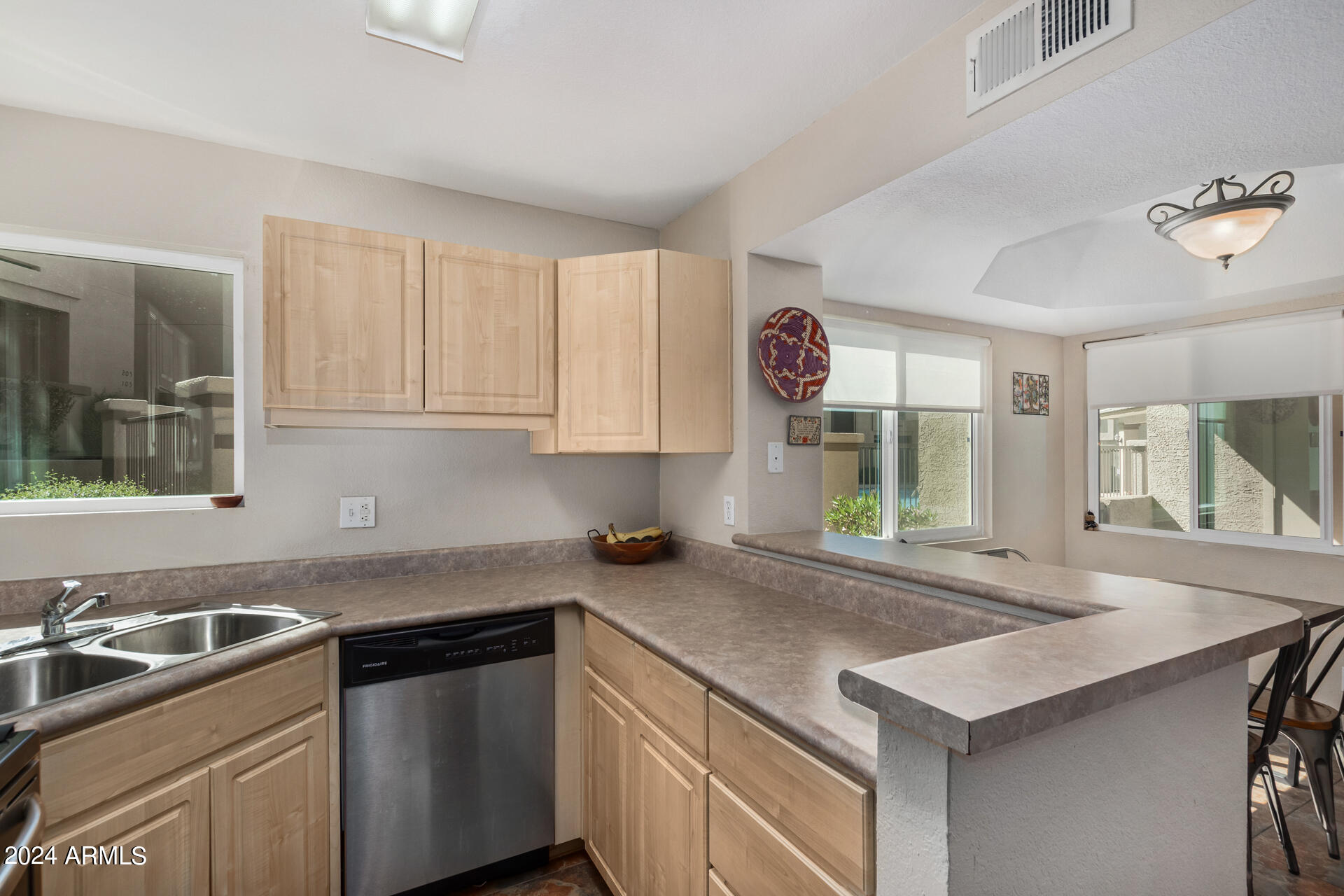 1880 E Morten Avenue # 125