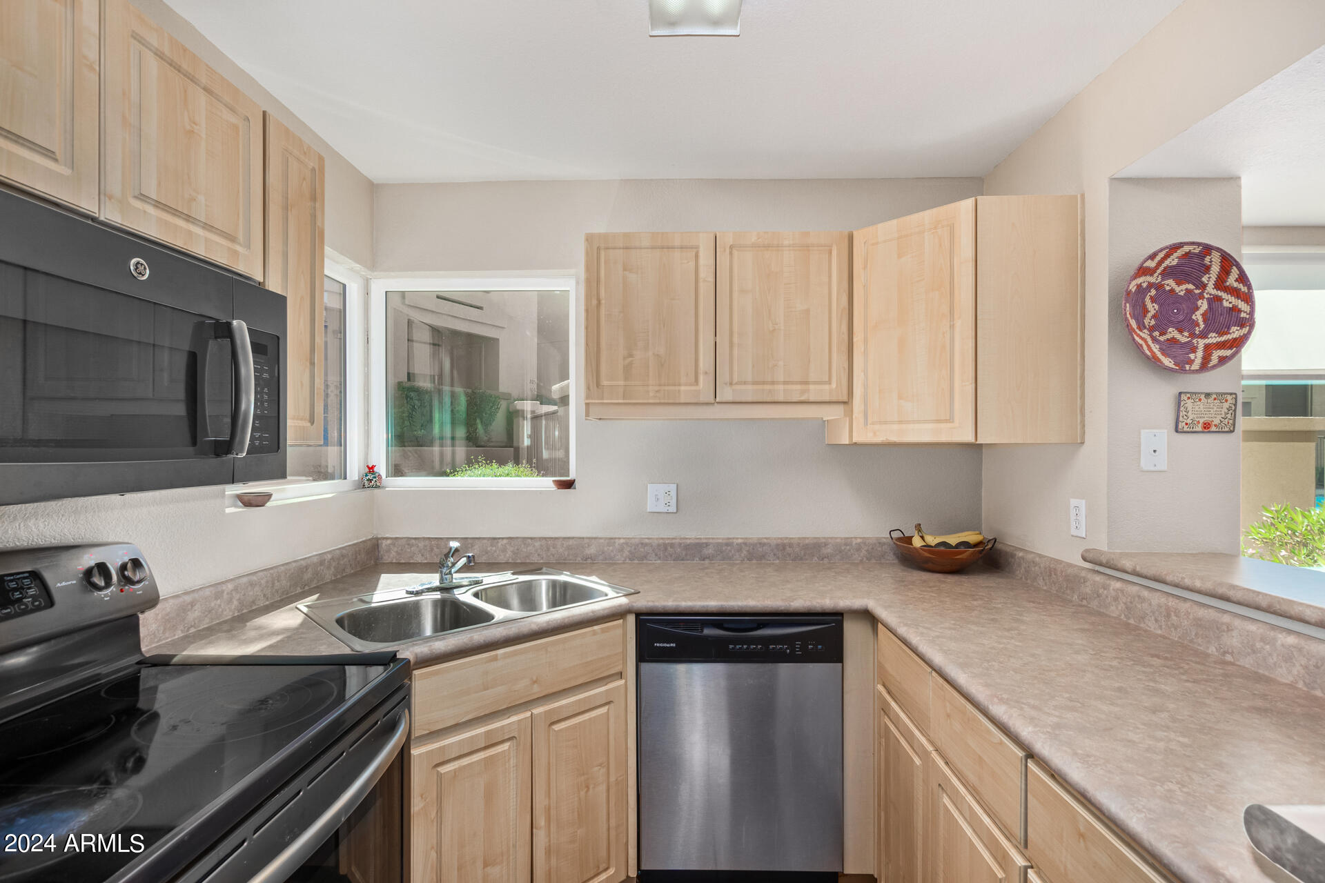 1880 E Morten Avenue # 125