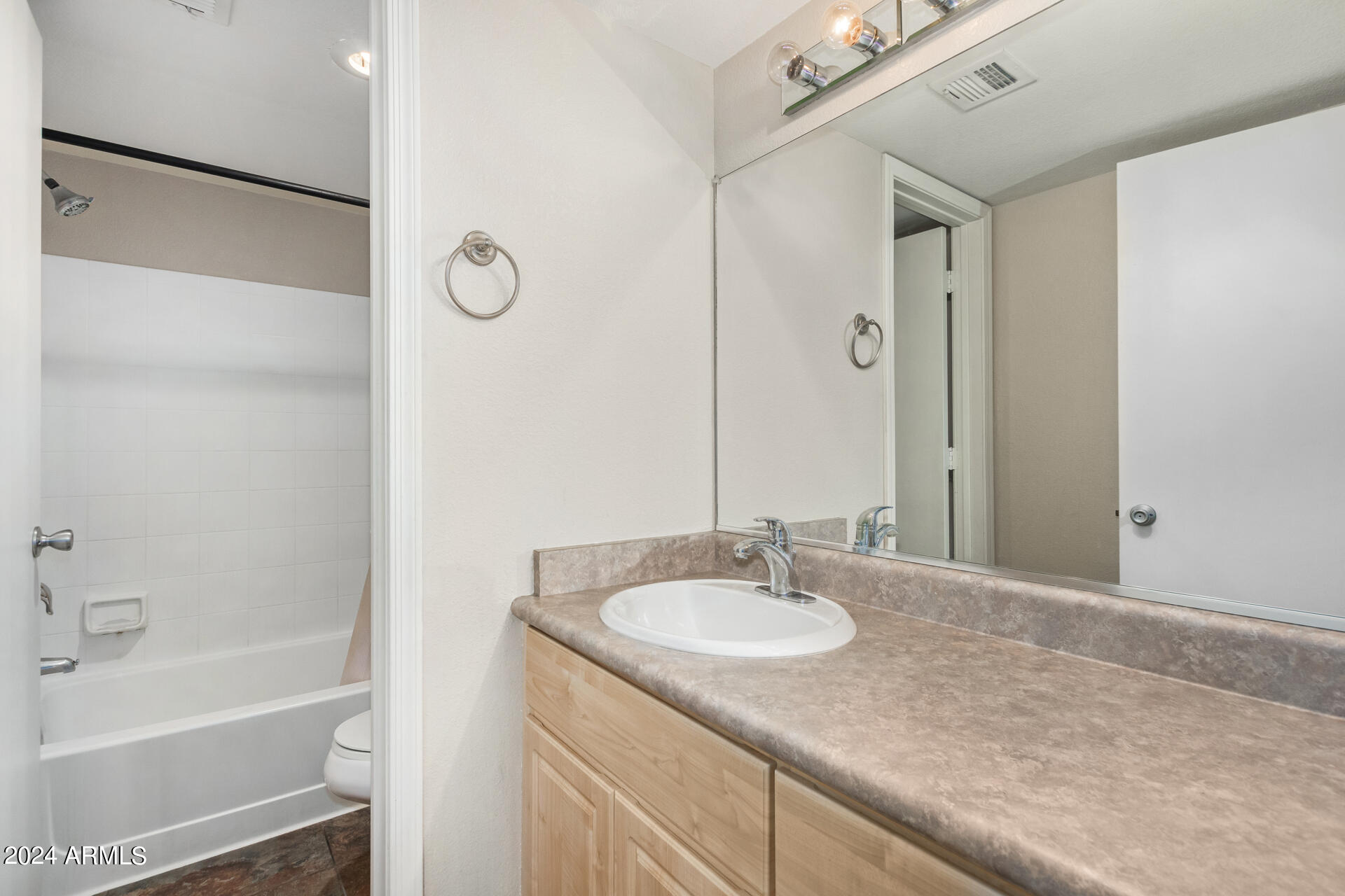 1880 E Morten Avenue # 125