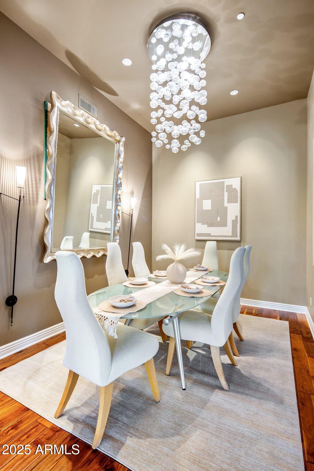 9887 E EDGESTONE Drive