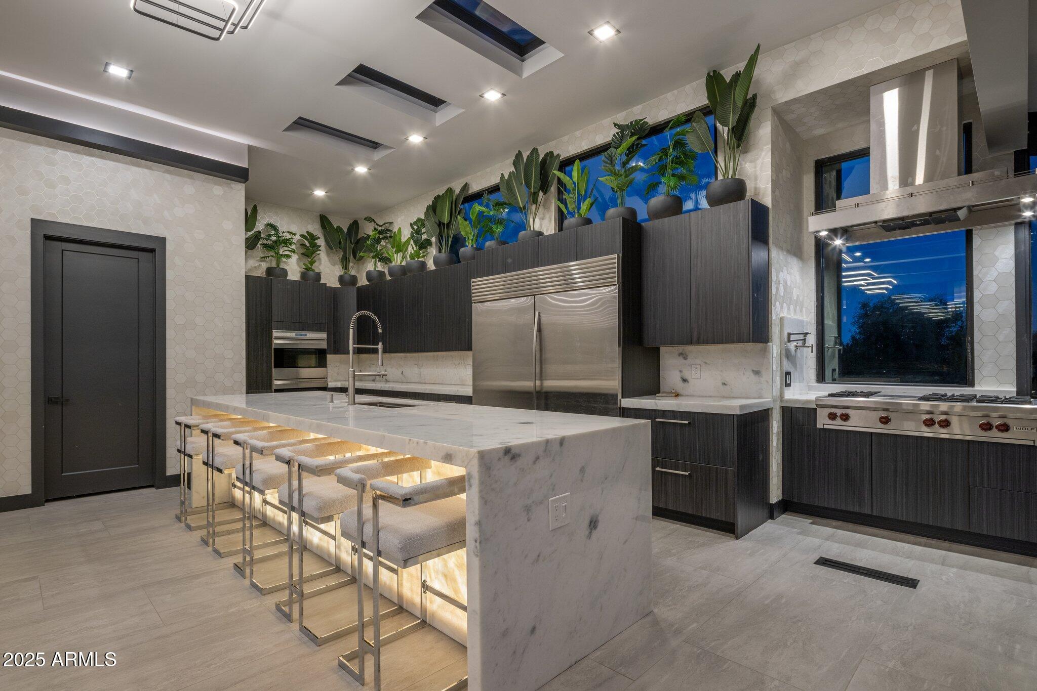 7223 N BLACK ROCK Trail