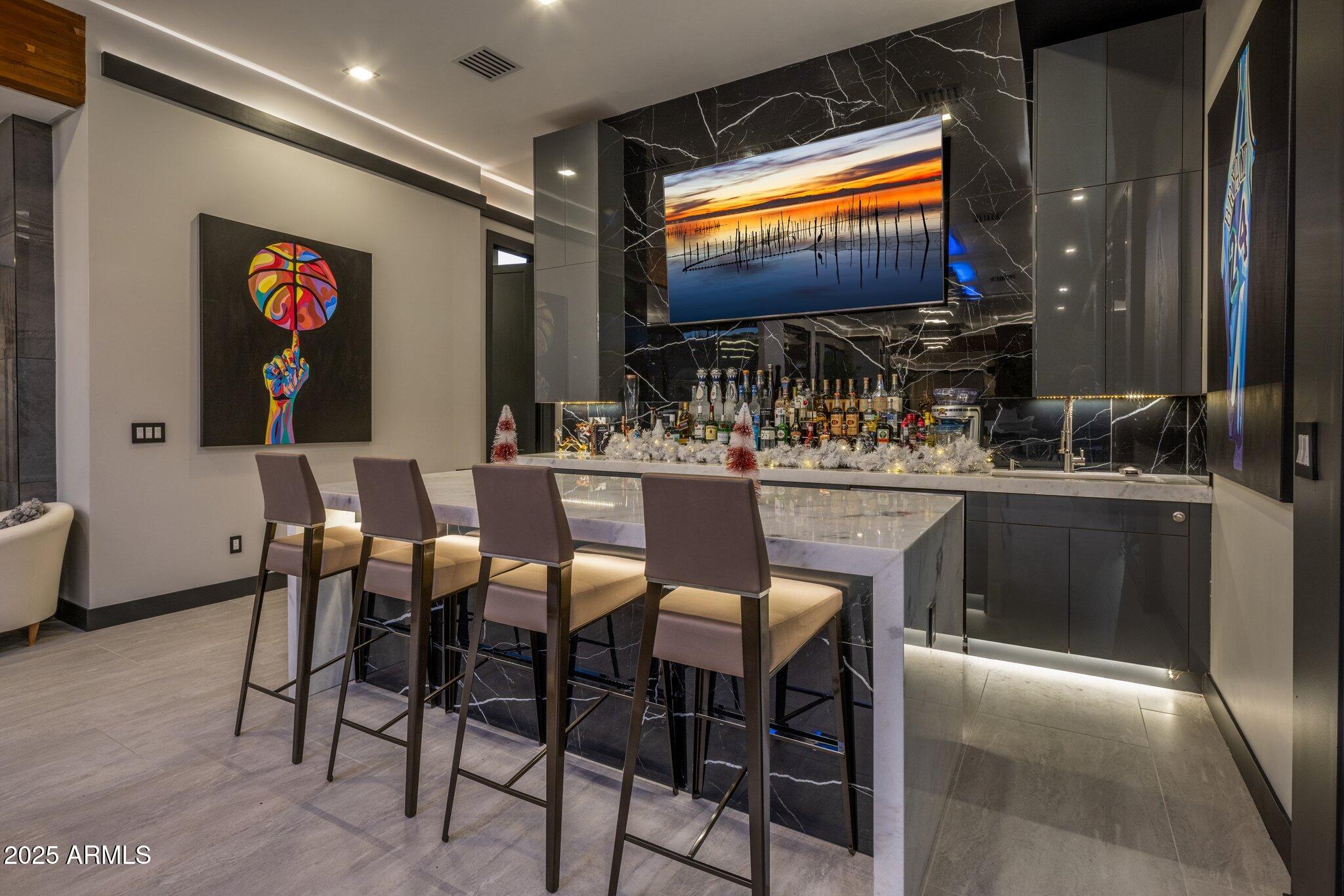 7223 N BLACK ROCK Trail