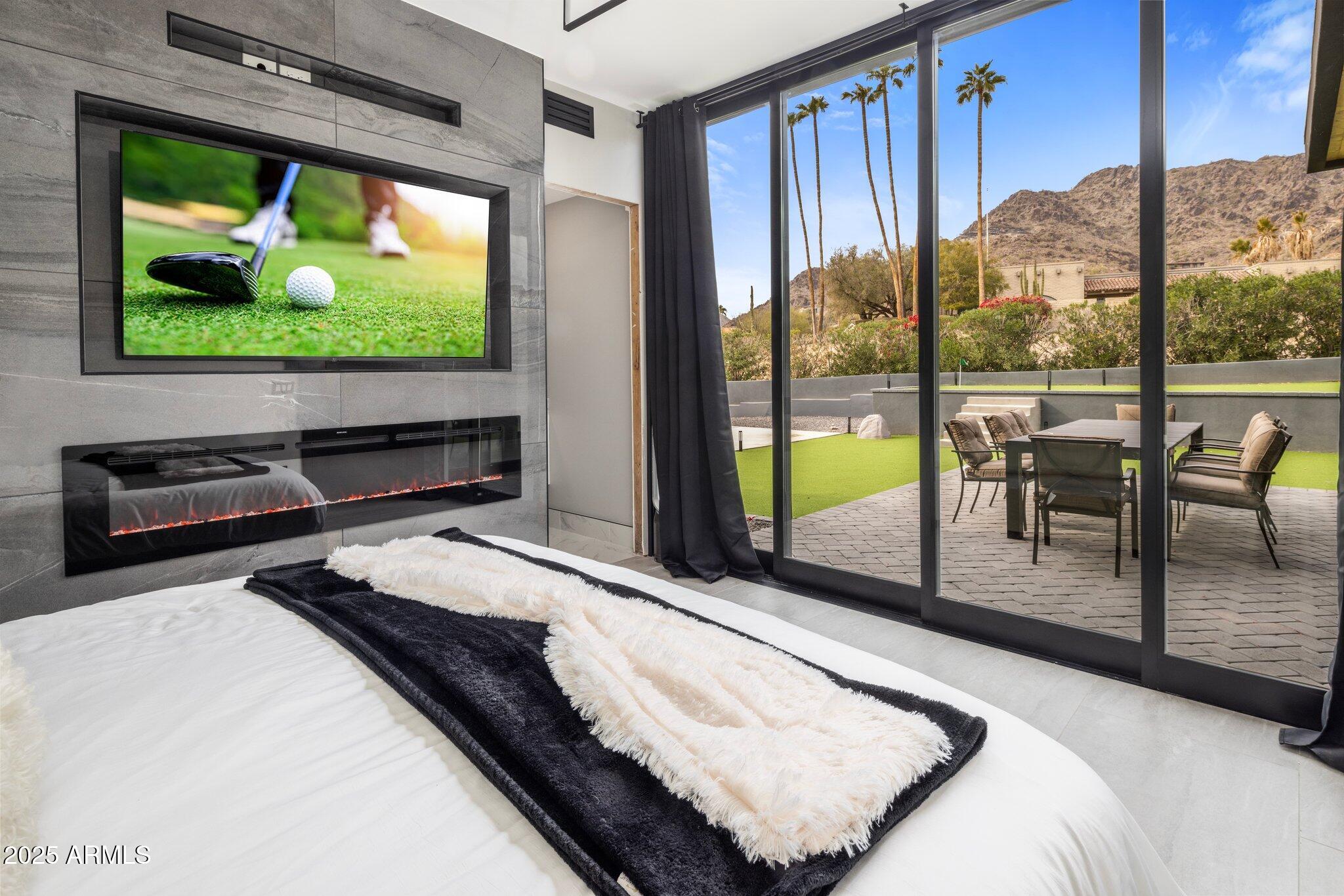 7223 N BLACK ROCK Trail