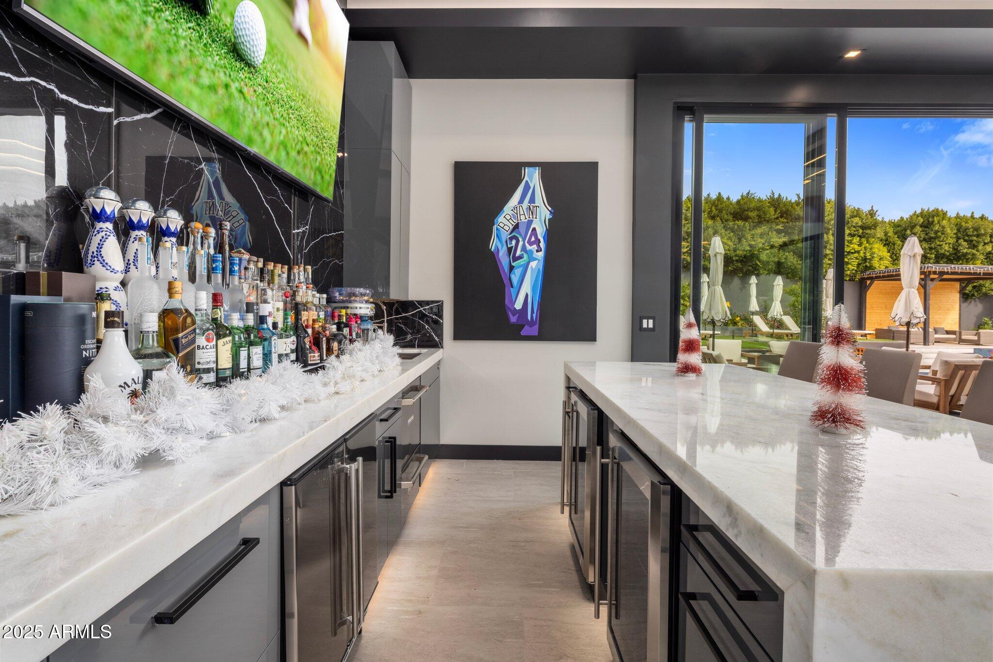 7223 N BLACK ROCK Trail