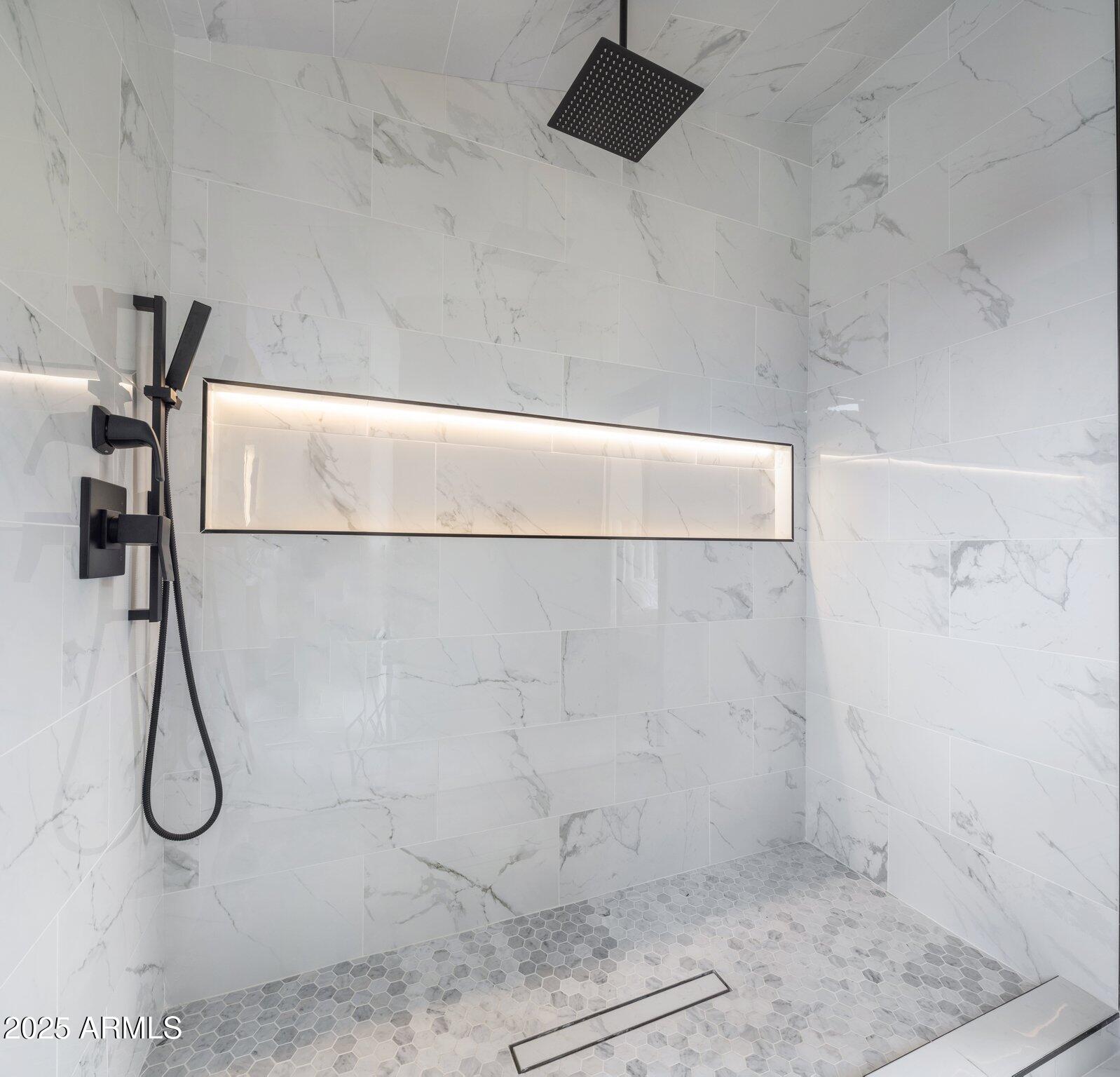 7223 N BLACK ROCK Trail