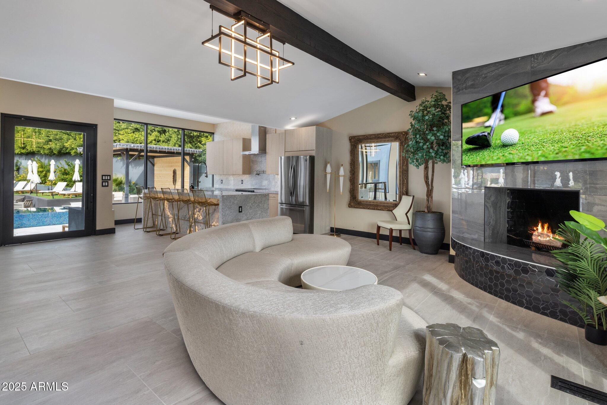 7223 N BLACK ROCK Trail