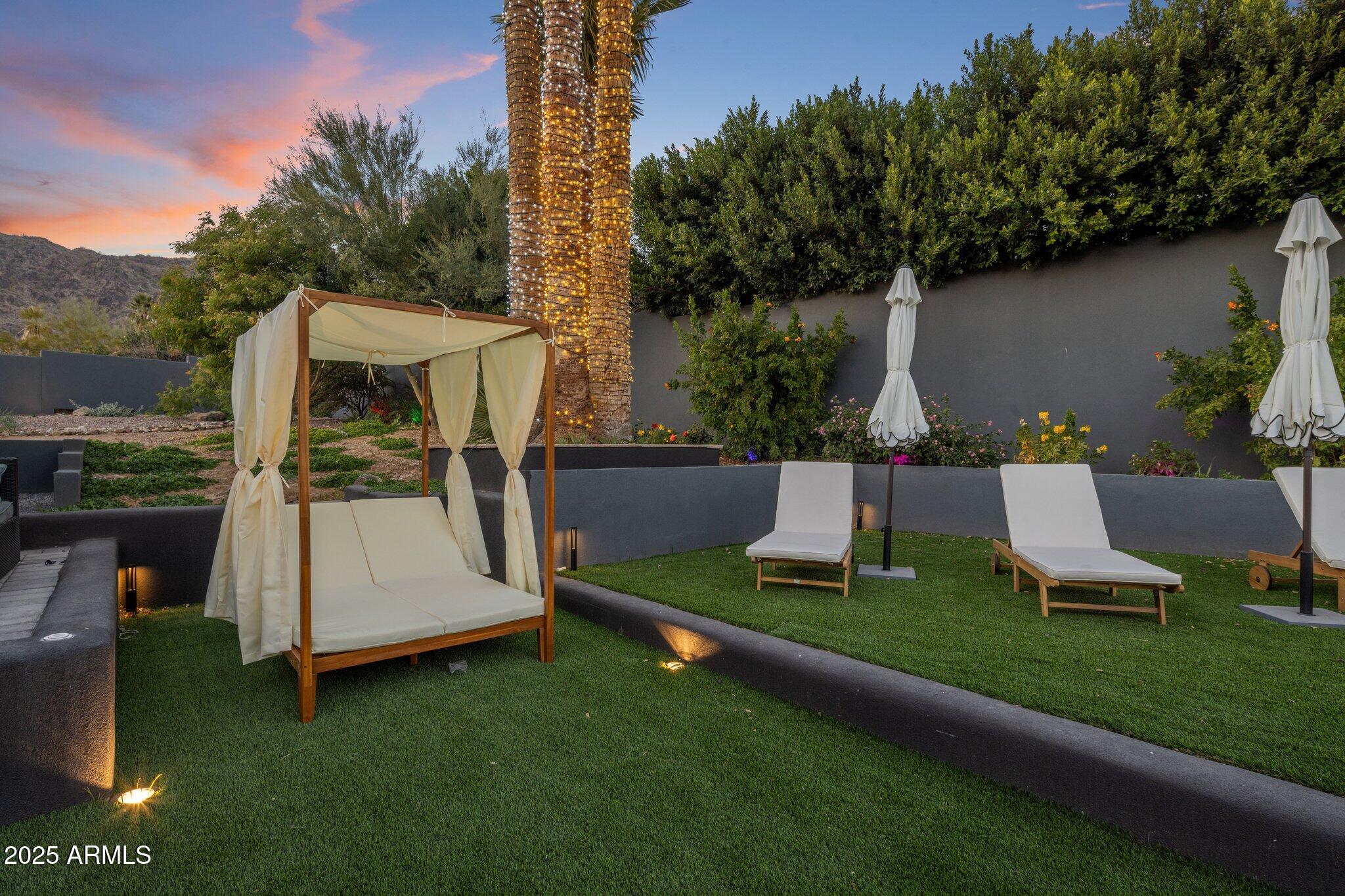 7223 N BLACK ROCK Trail