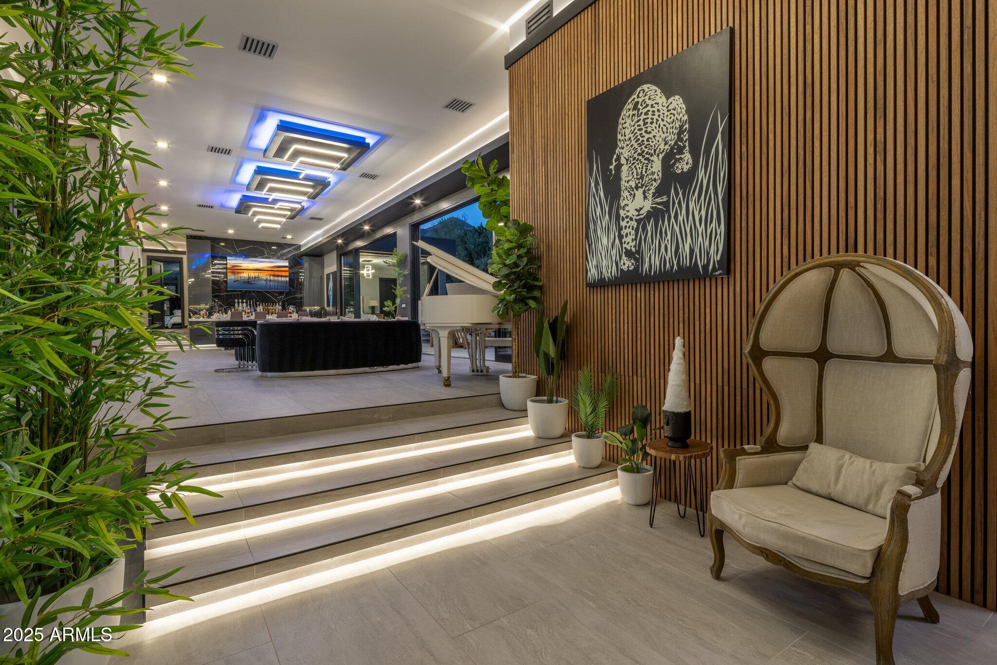 7223 N BLACK ROCK Trail