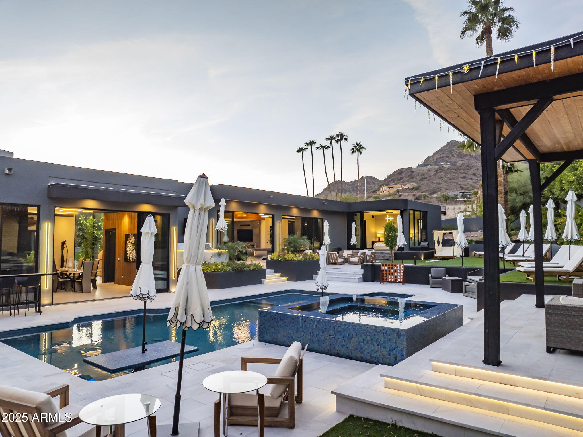 7223 N BLACK ROCK Trail