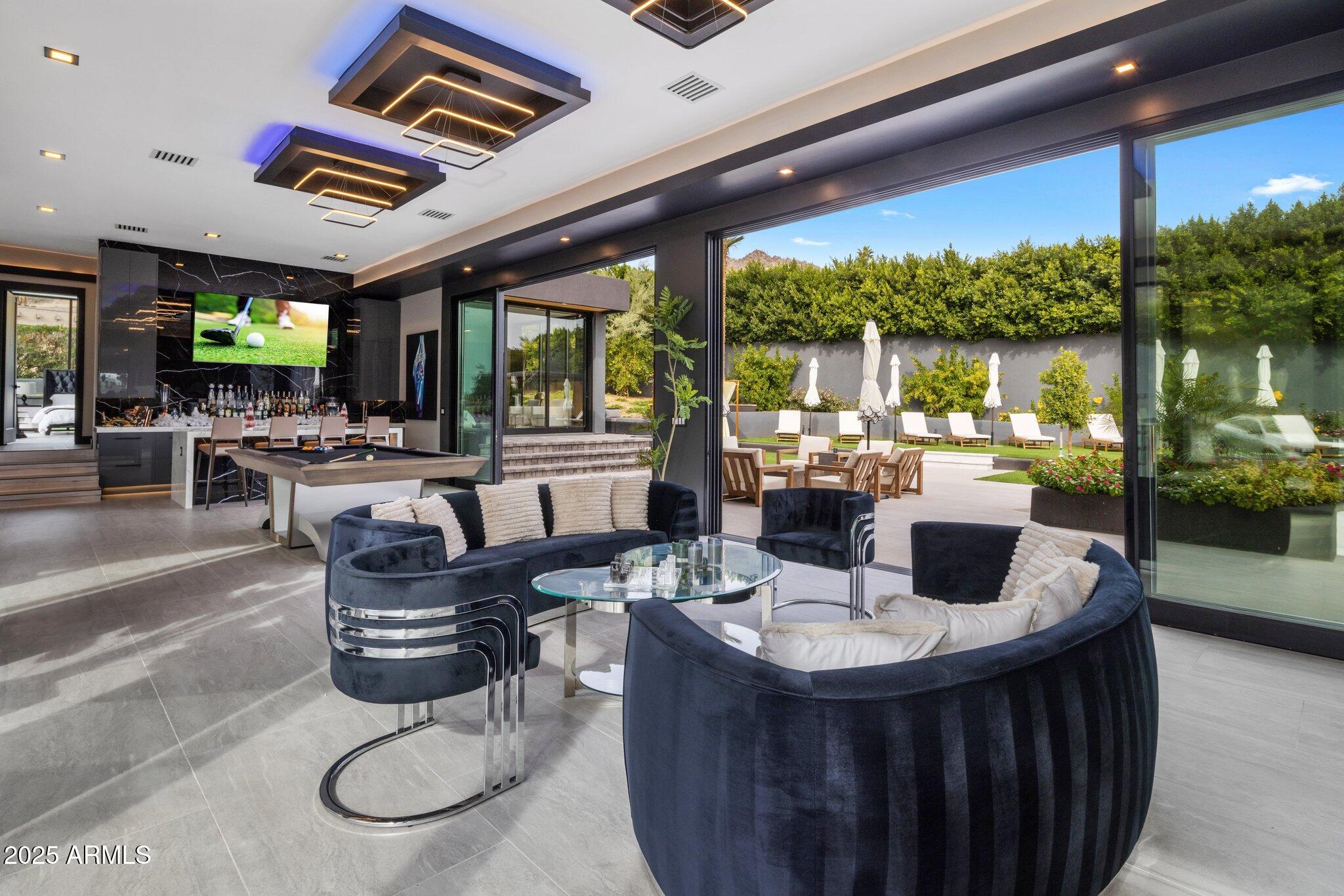 7223 N BLACK ROCK Trail