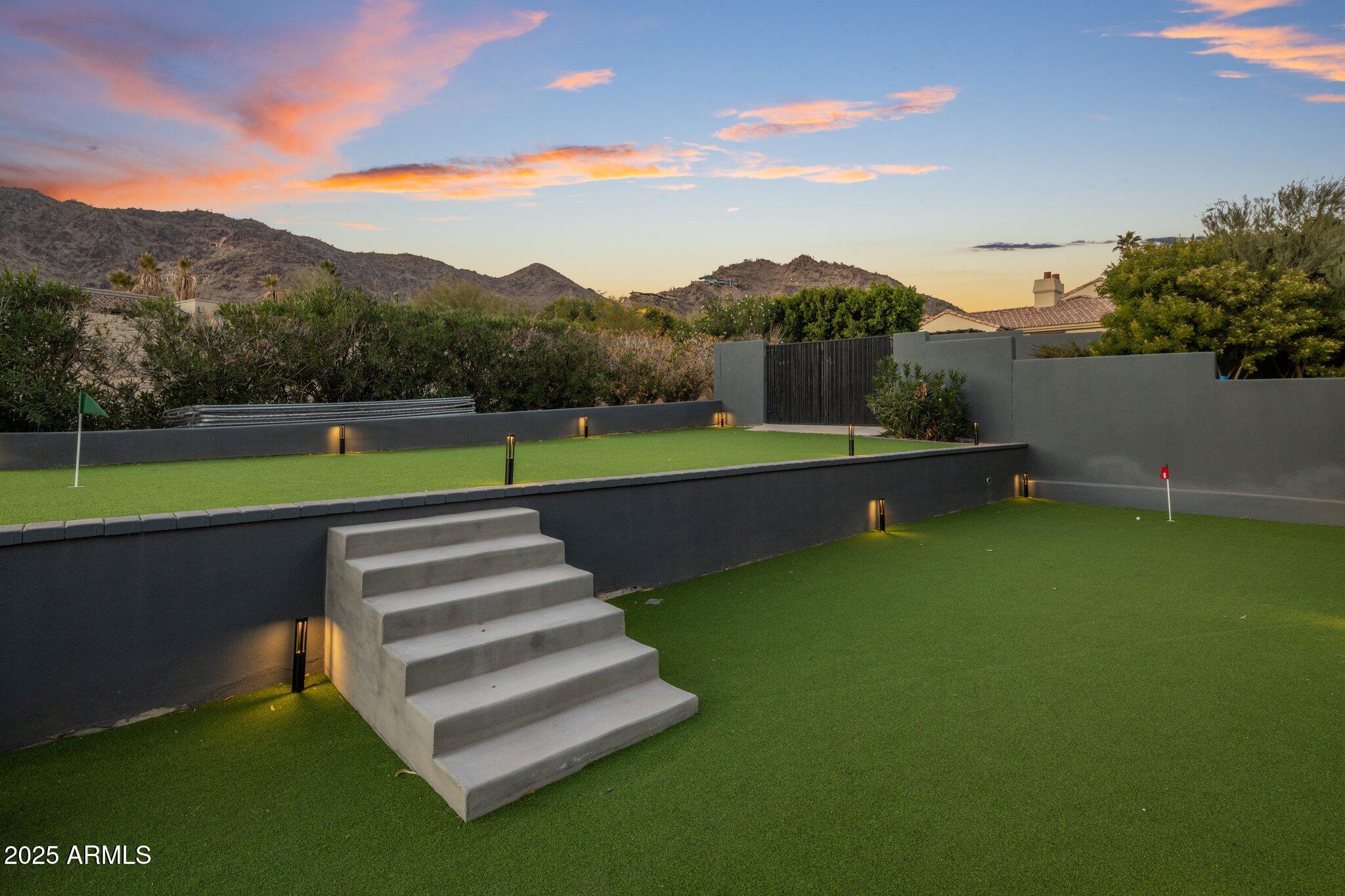 7223 N BLACK ROCK Trail