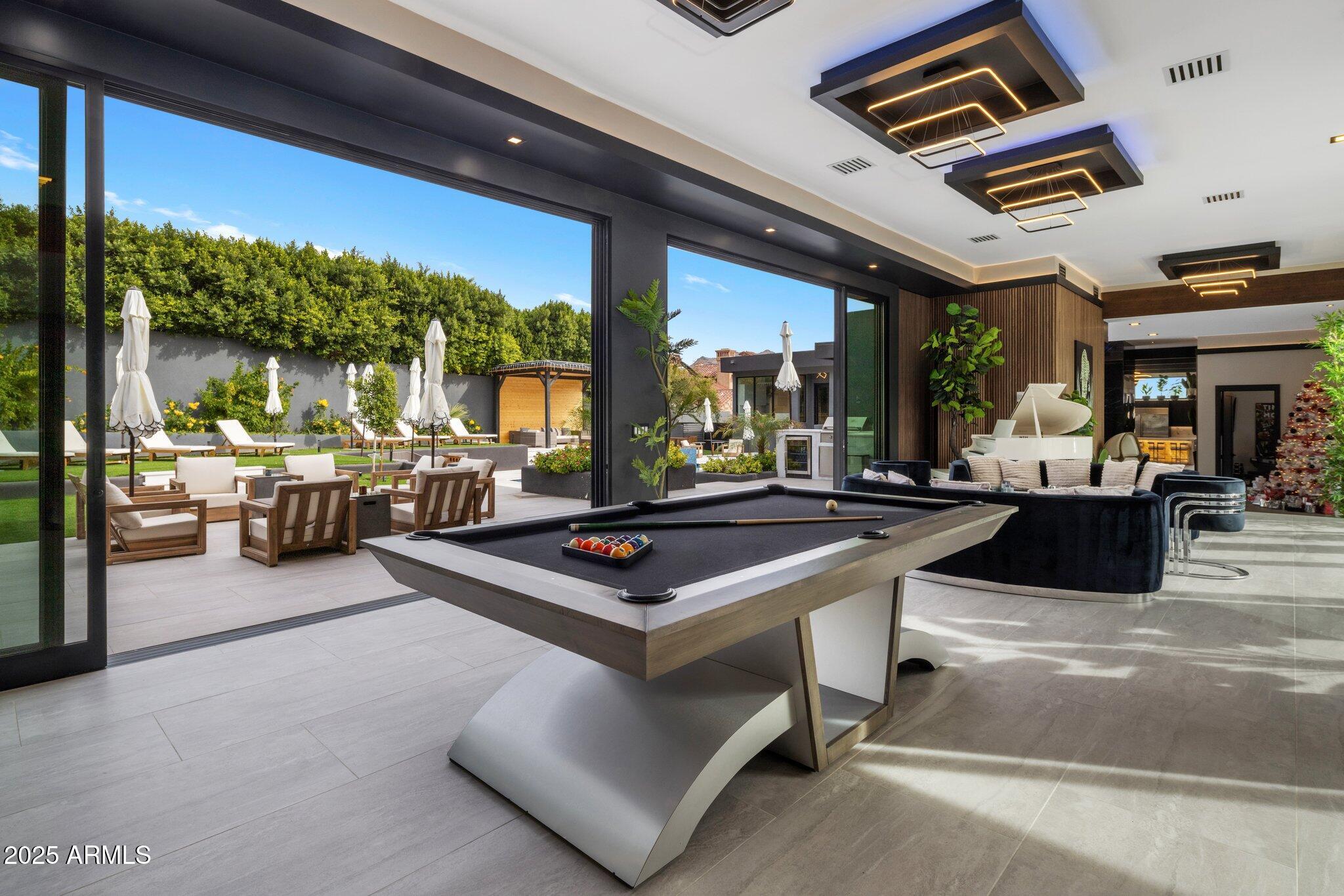 7223 N BLACK ROCK Trail