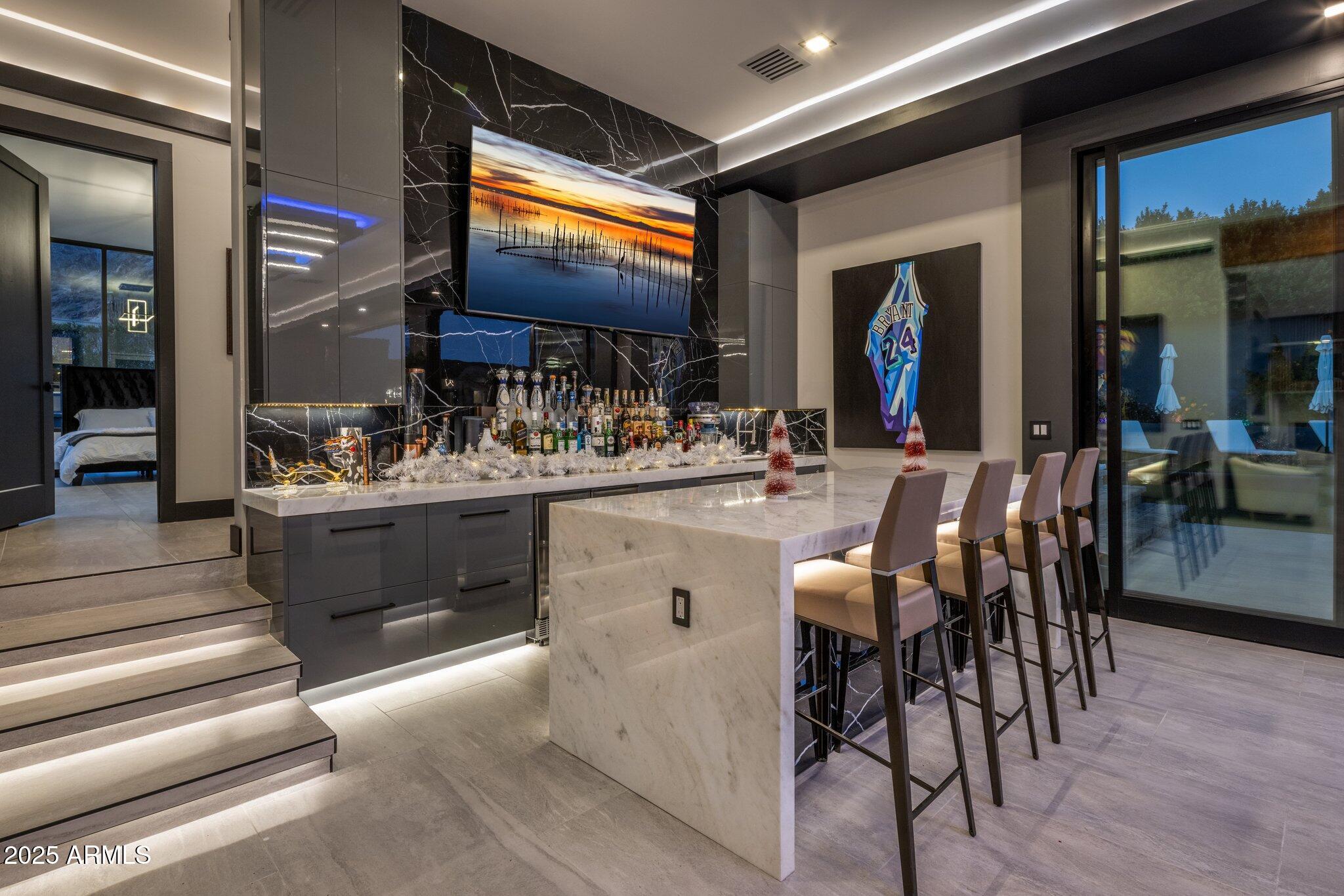 7223 N BLACK ROCK Trail