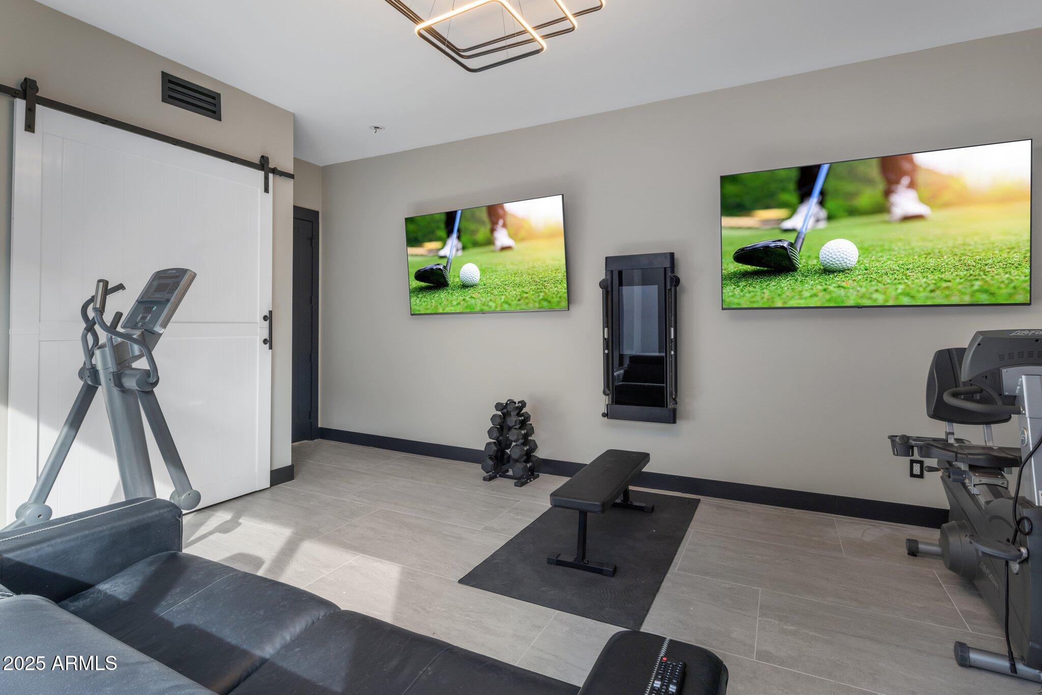 7223 N BLACK ROCK Trail