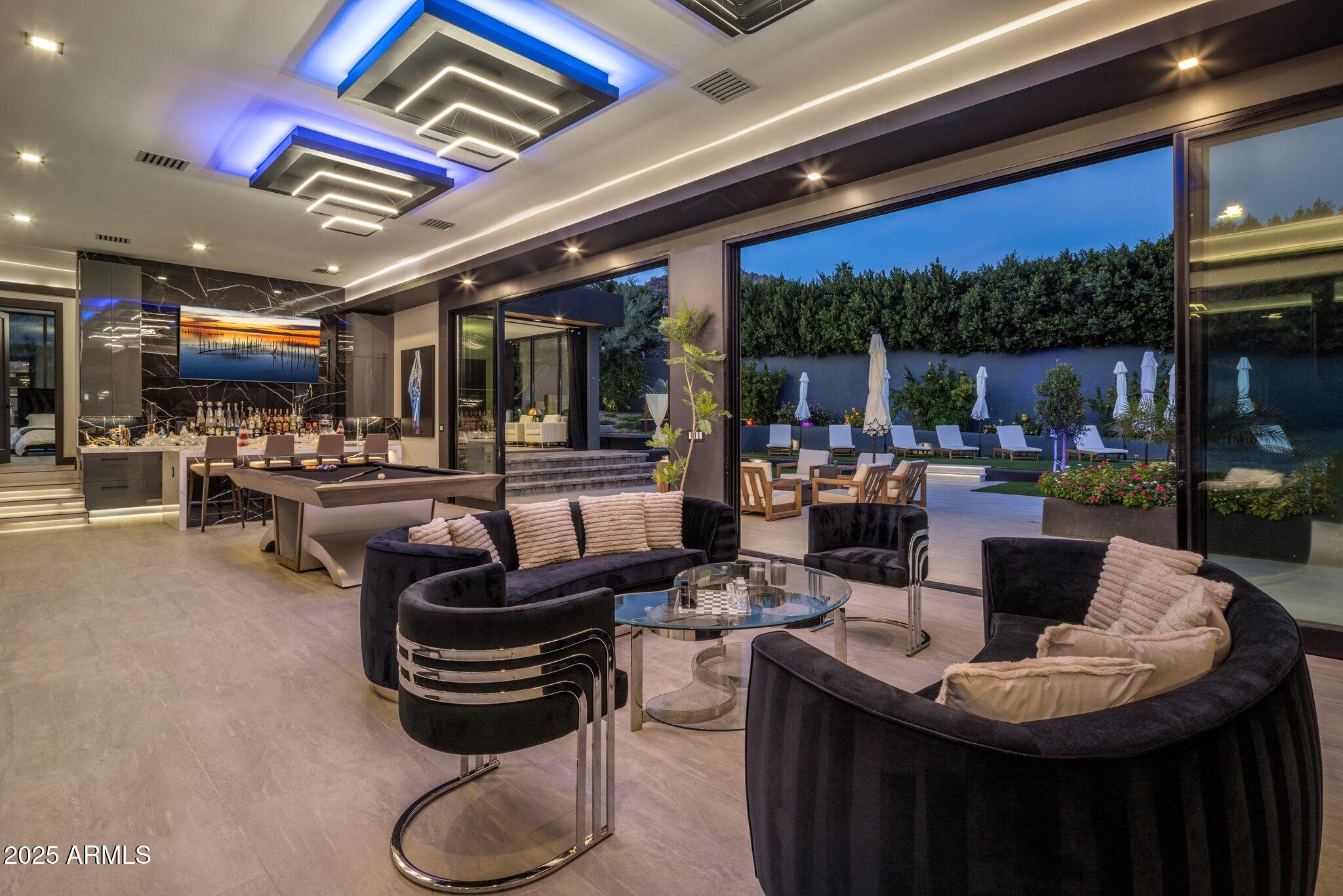 7223 N BLACK ROCK Trail