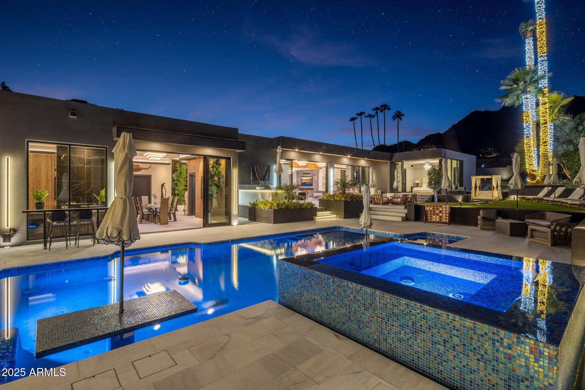 7223 N BLACK ROCK Trail