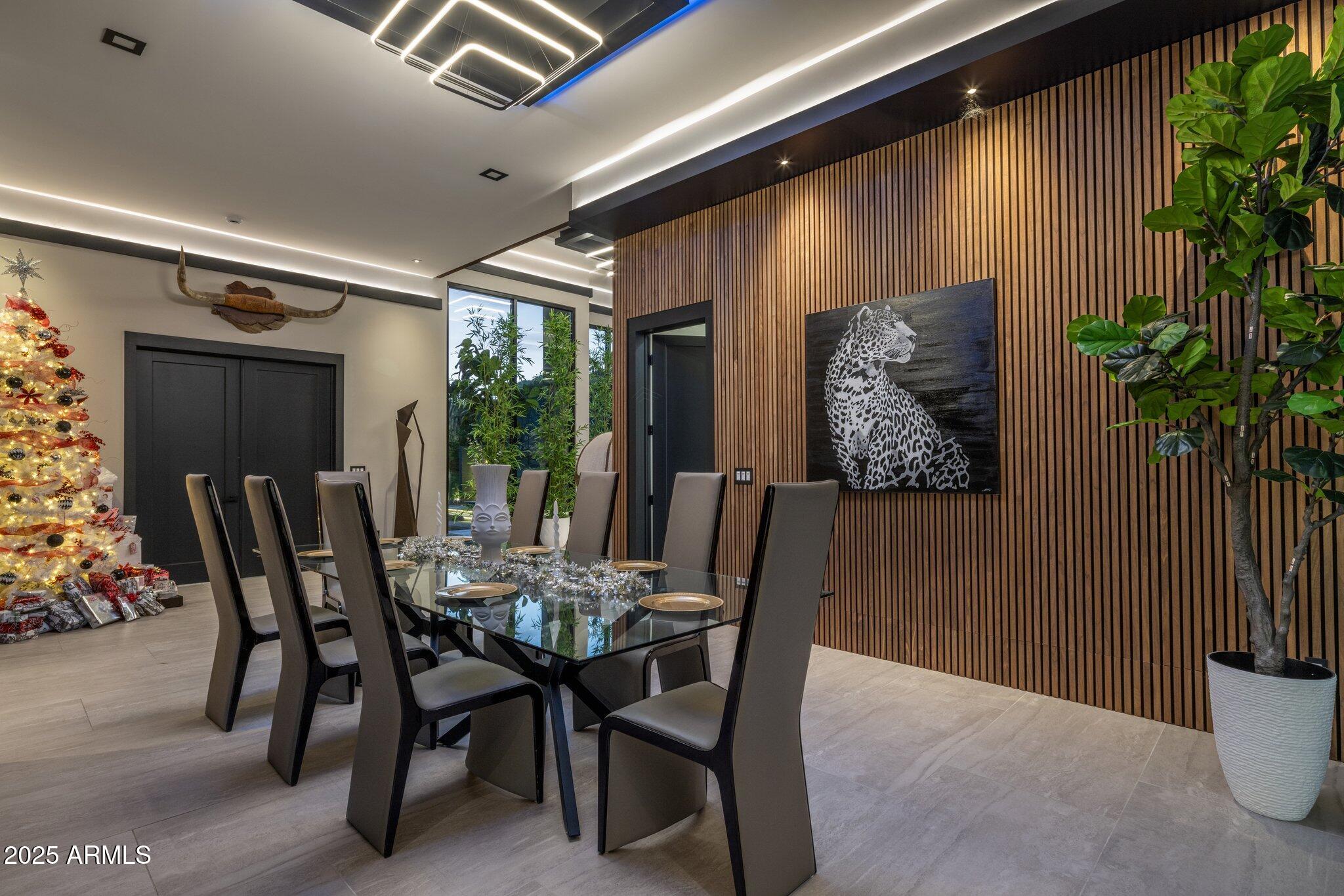 7223 N BLACK ROCK Trail