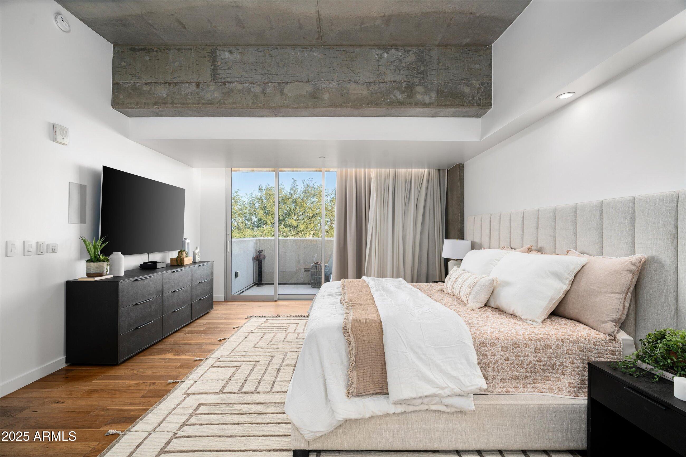 5455 E LINCOLN Drive # 3002