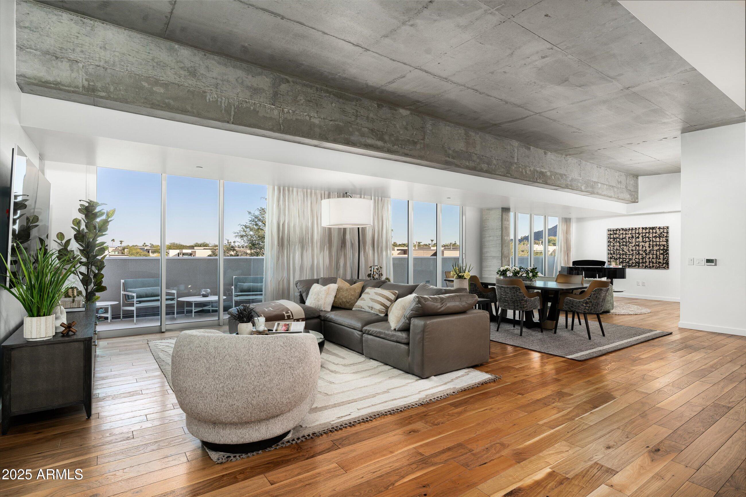 5455 E LINCOLN Drive # 3002