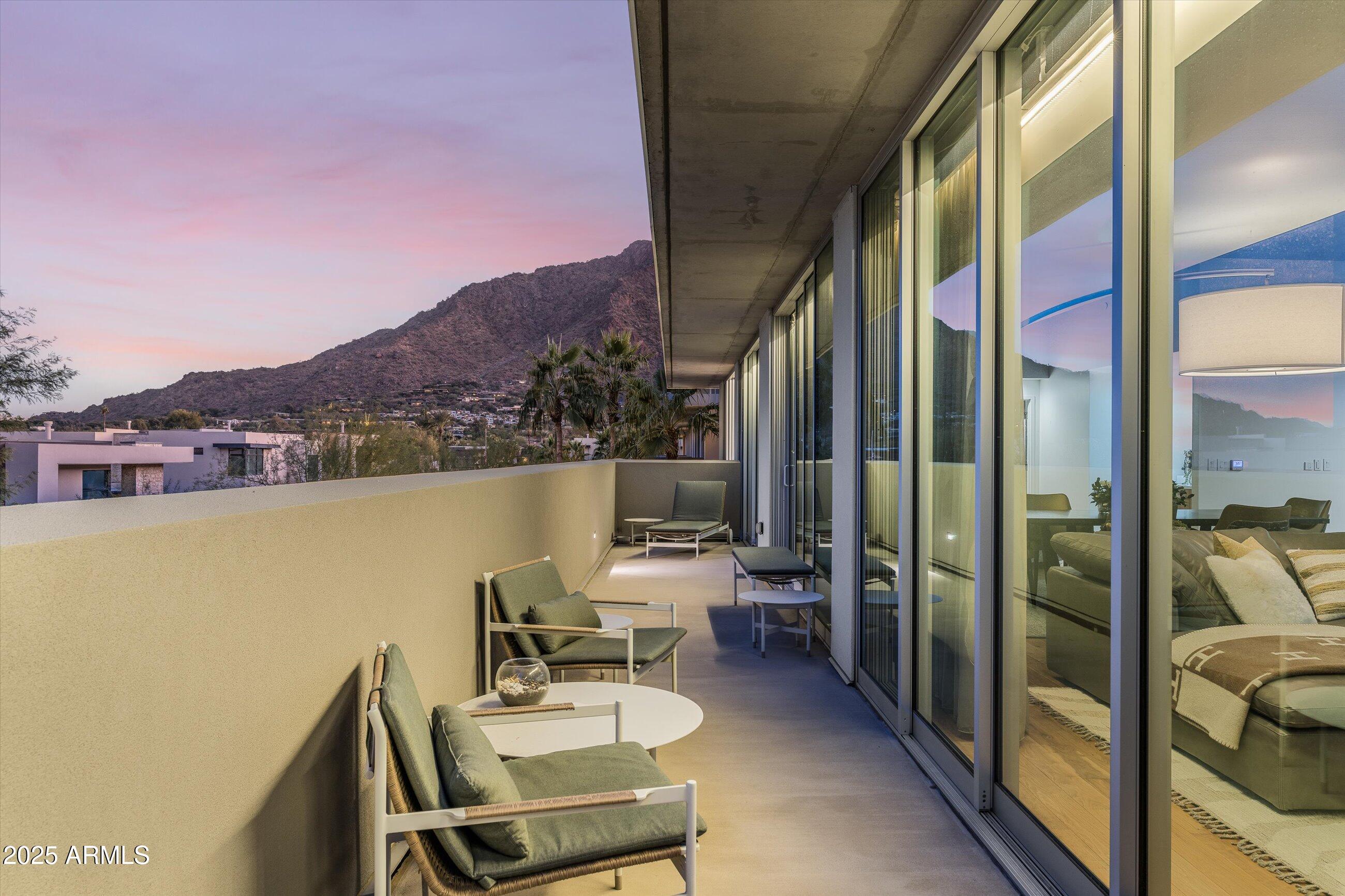 5455 E LINCOLN Drive # 3002