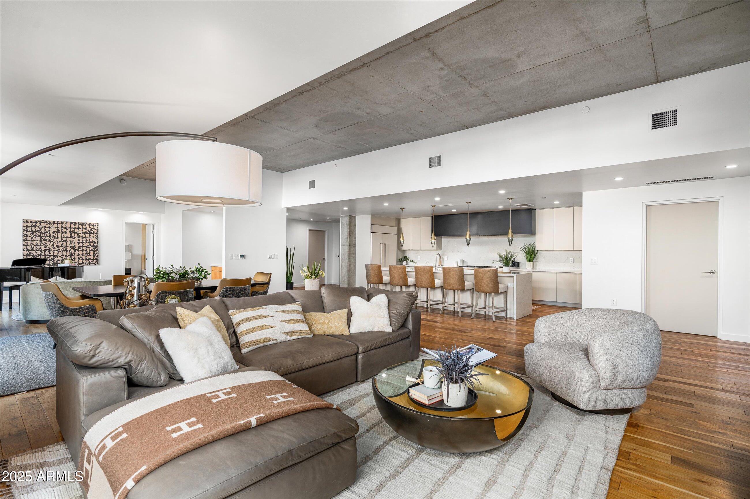 5455 E LINCOLN Drive # 3002