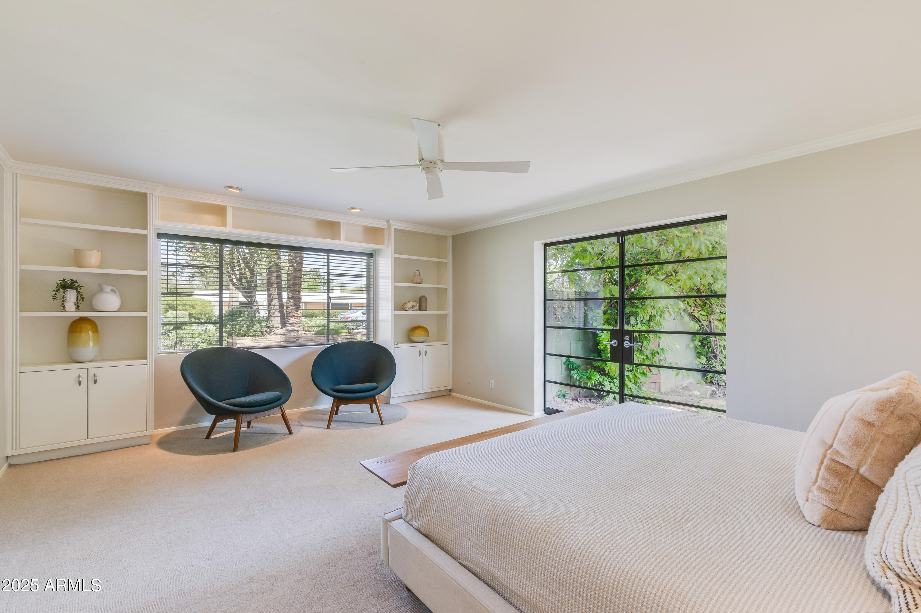 245 W BERRIDGE Lane