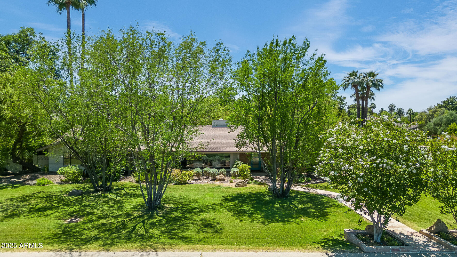 245 W BERRIDGE Lane