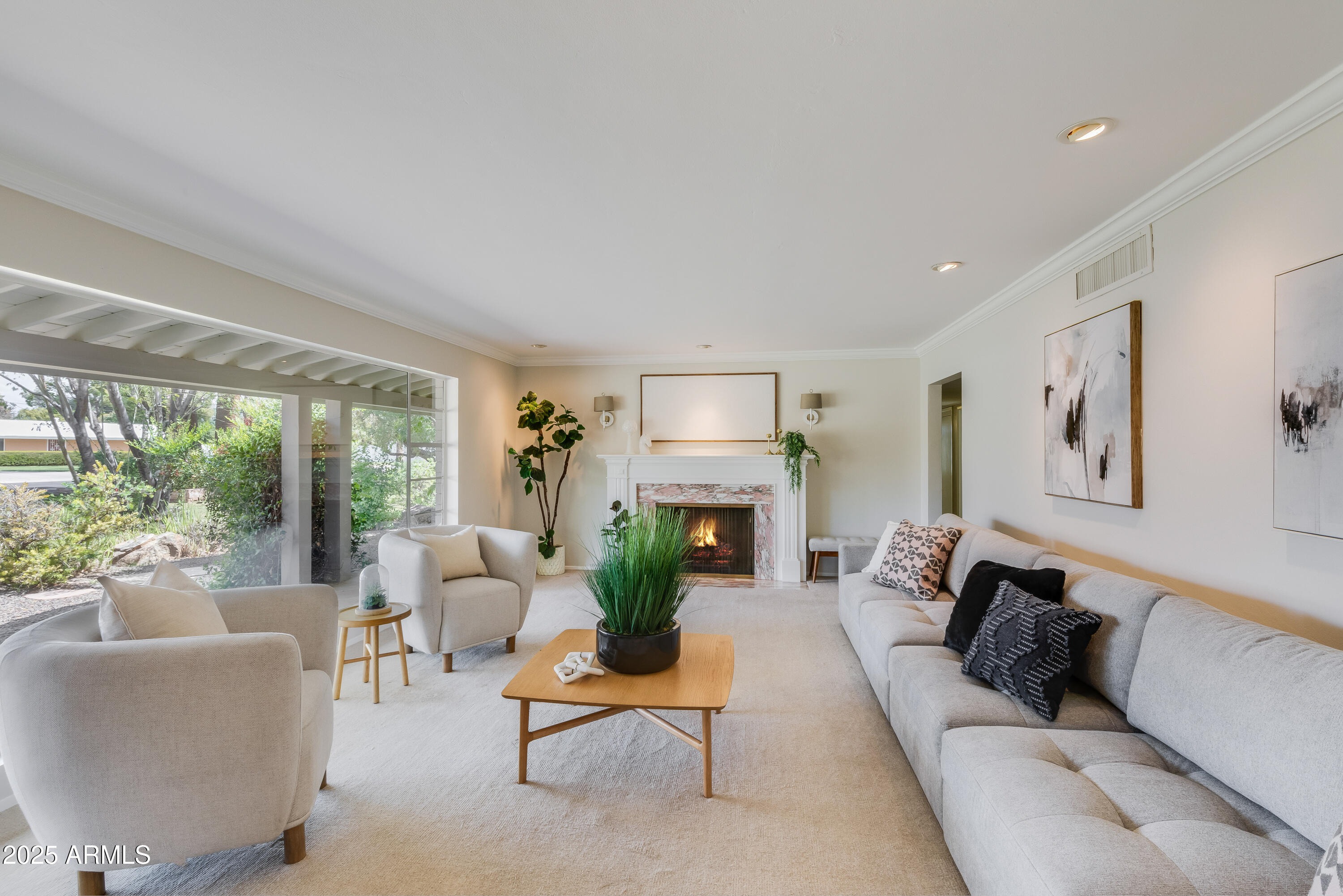 245 W BERRIDGE Lane