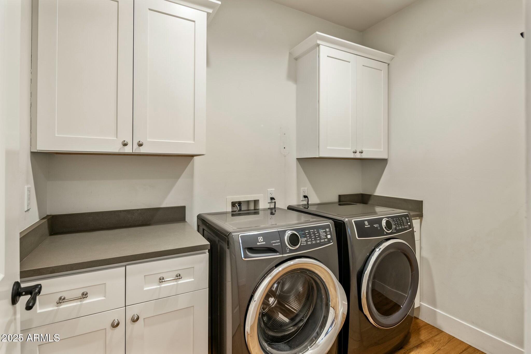 3902 E FAIRMOUNT Avenue