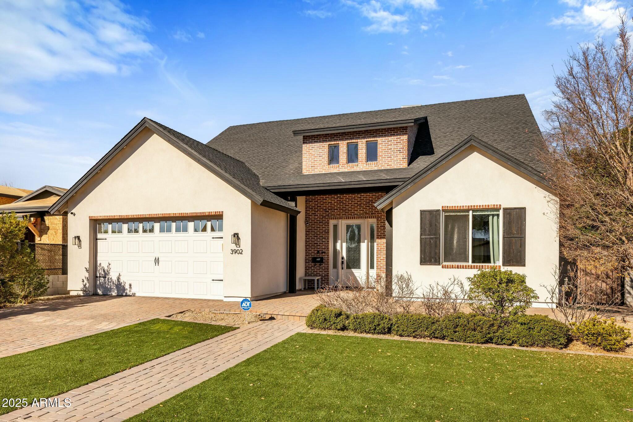 3902 E FAIRMOUNT Avenue