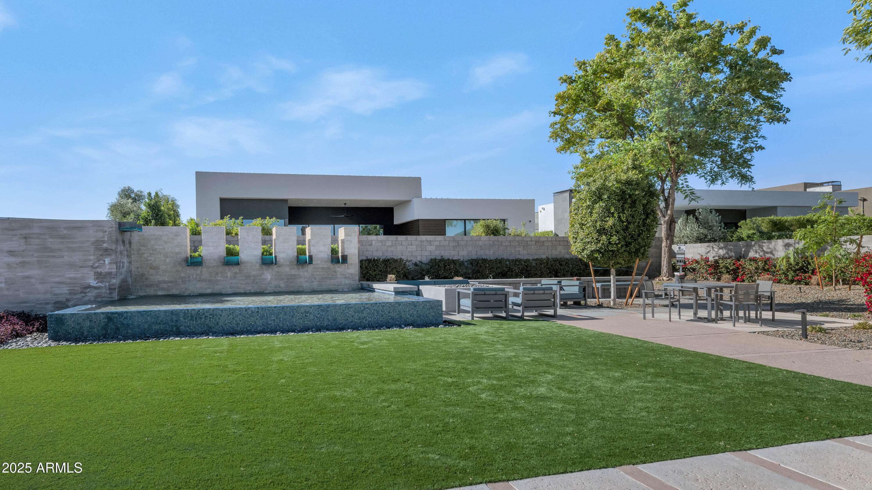 6826 E JOSHUA TREE Lane