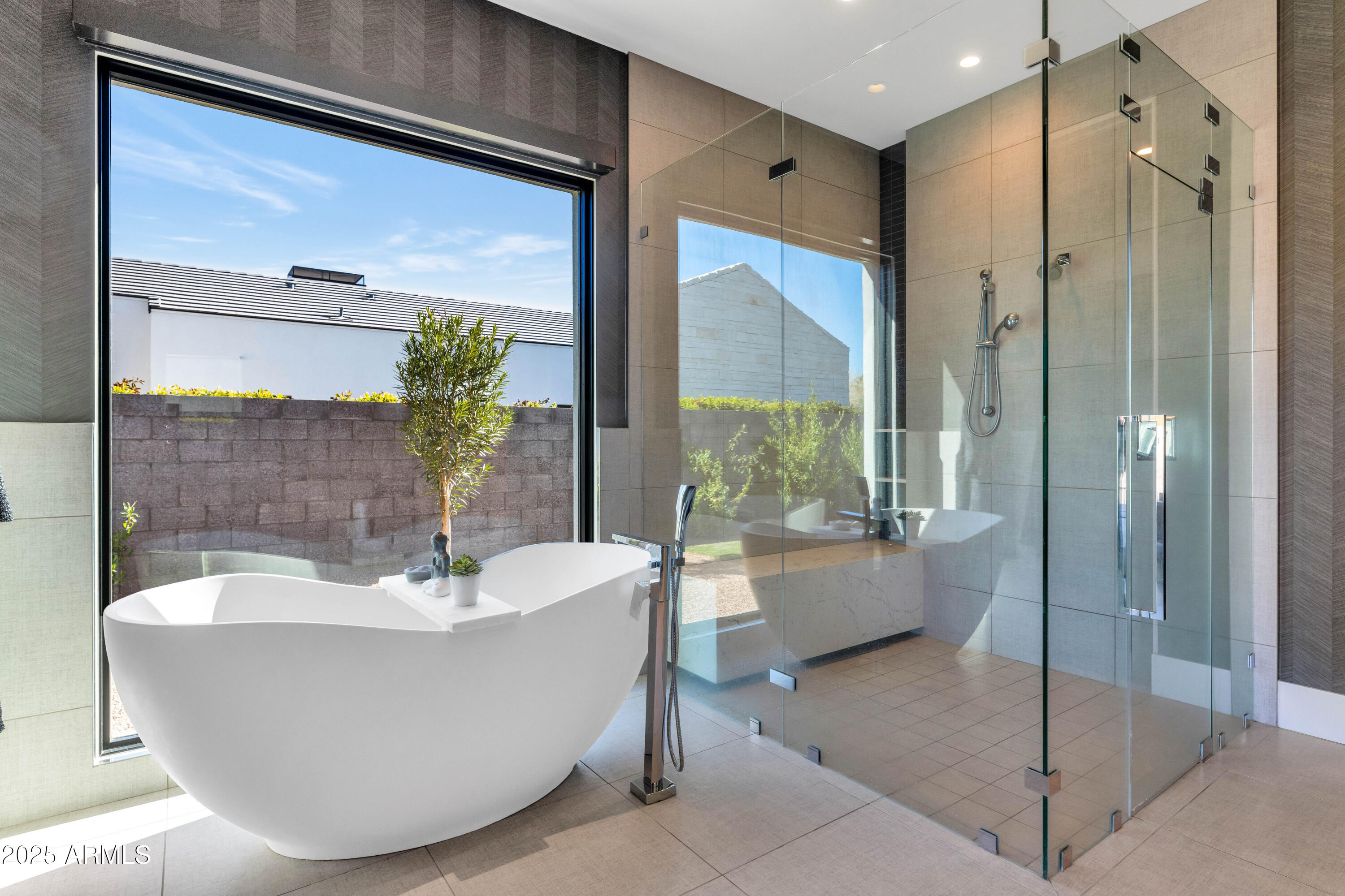 6826 E JOSHUA TREE Lane