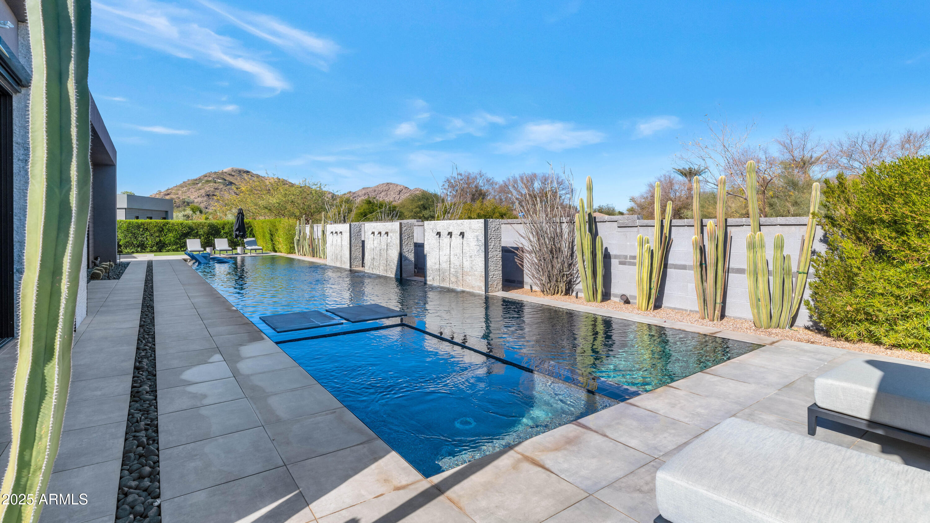 6826 E JOSHUA TREE Lane