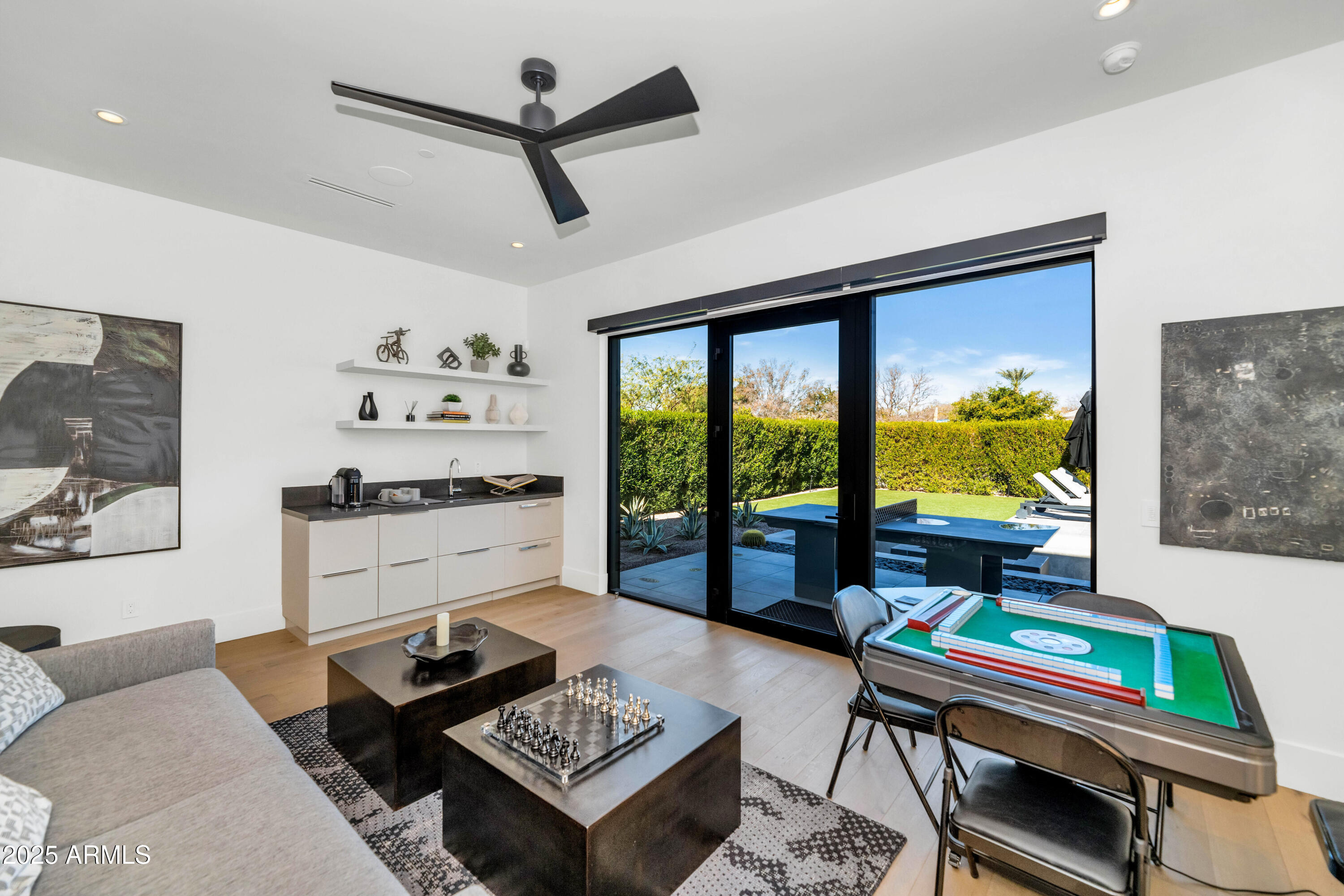 6826 E JOSHUA TREE Lane