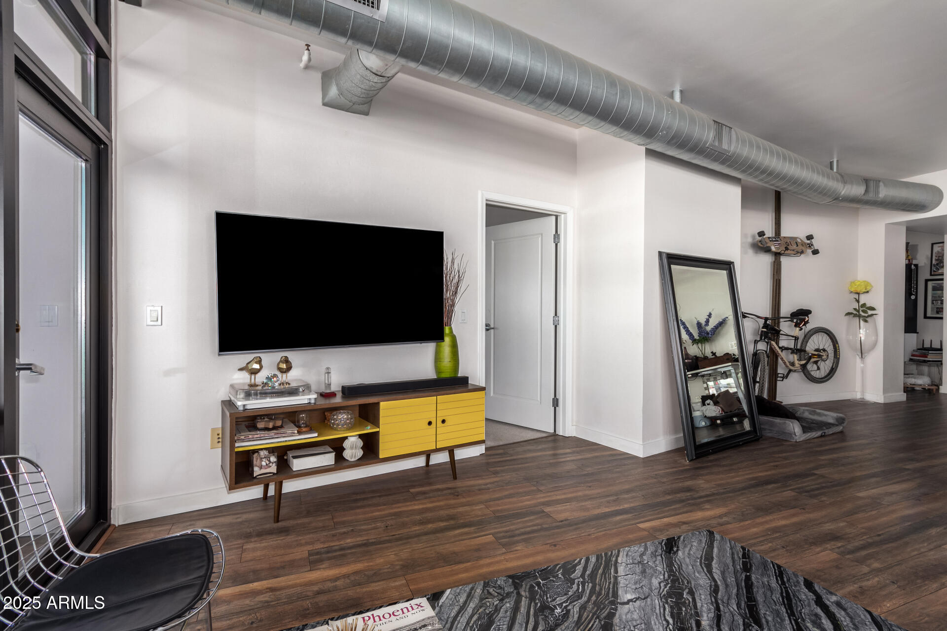 310 S 4TH Street # 1006
