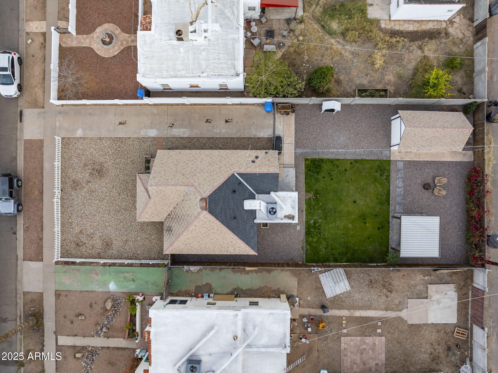 1613 E WILLETTA Street