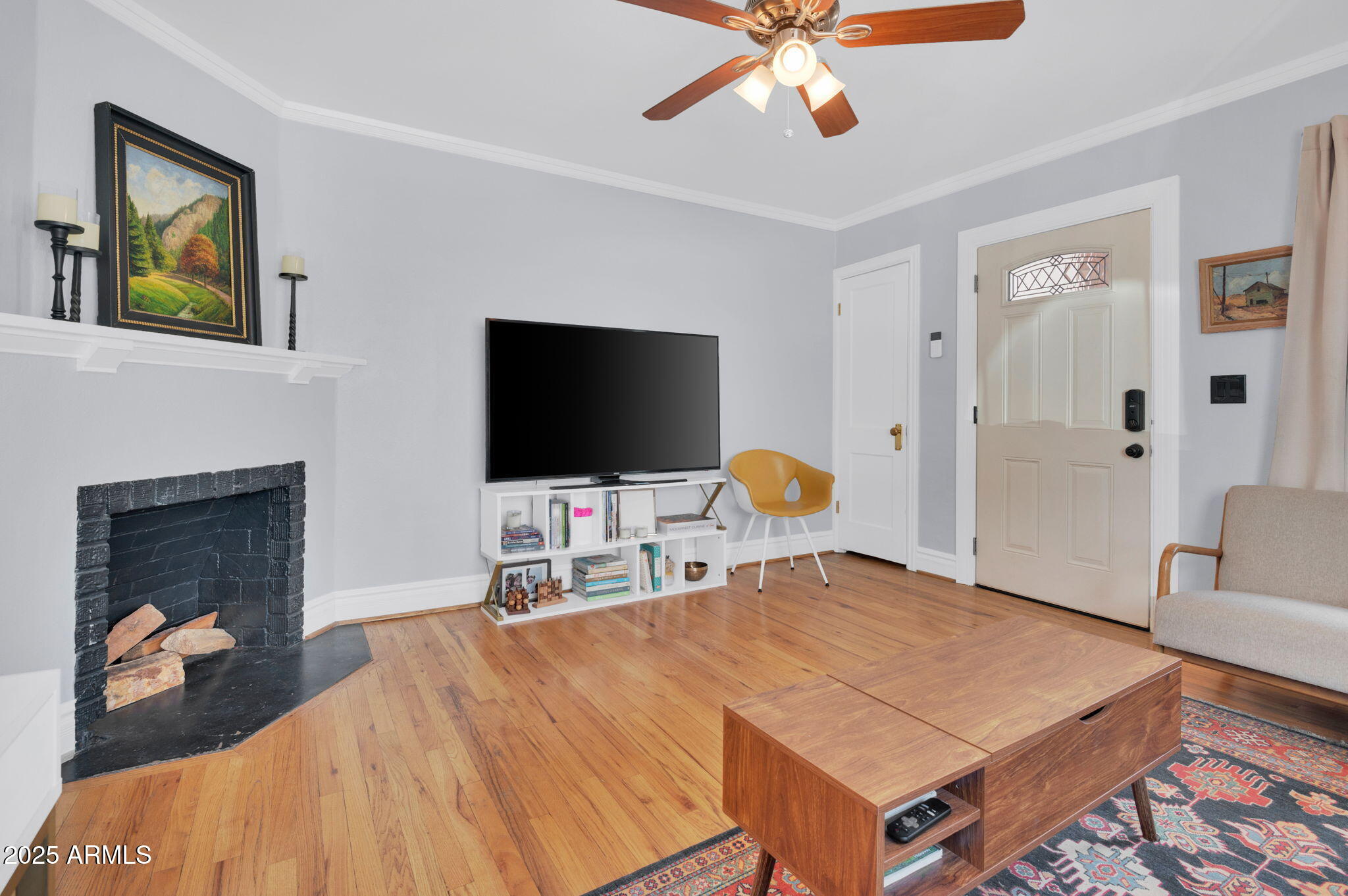 1613 E WILLETTA Street