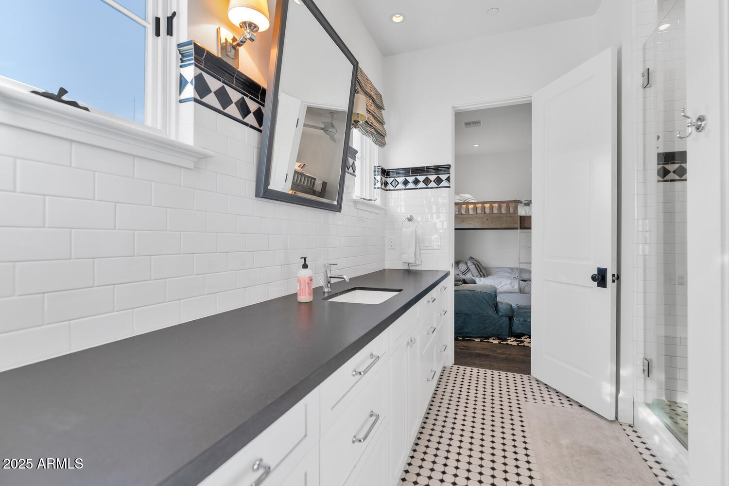 5989 E SAPPHIRE Lane