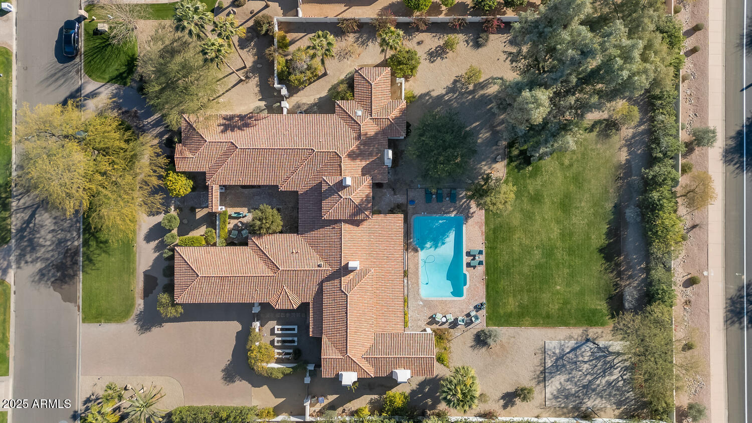 5989 E SAPPHIRE Lane