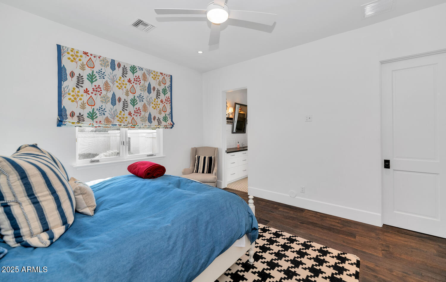 5989 E SAPPHIRE Lane