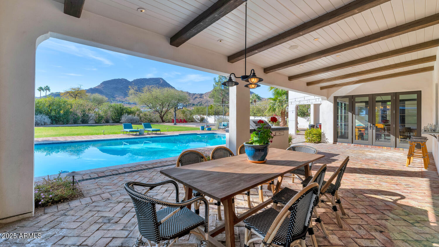 5989 E SAPPHIRE Lane