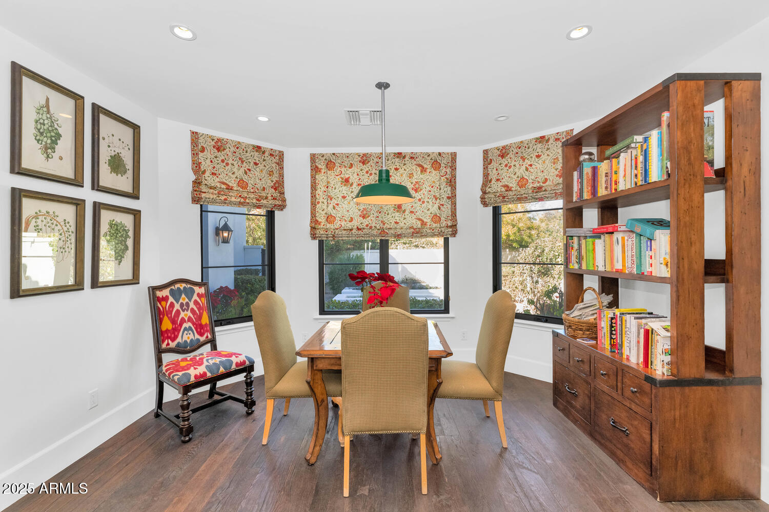 5989 E SAPPHIRE Lane