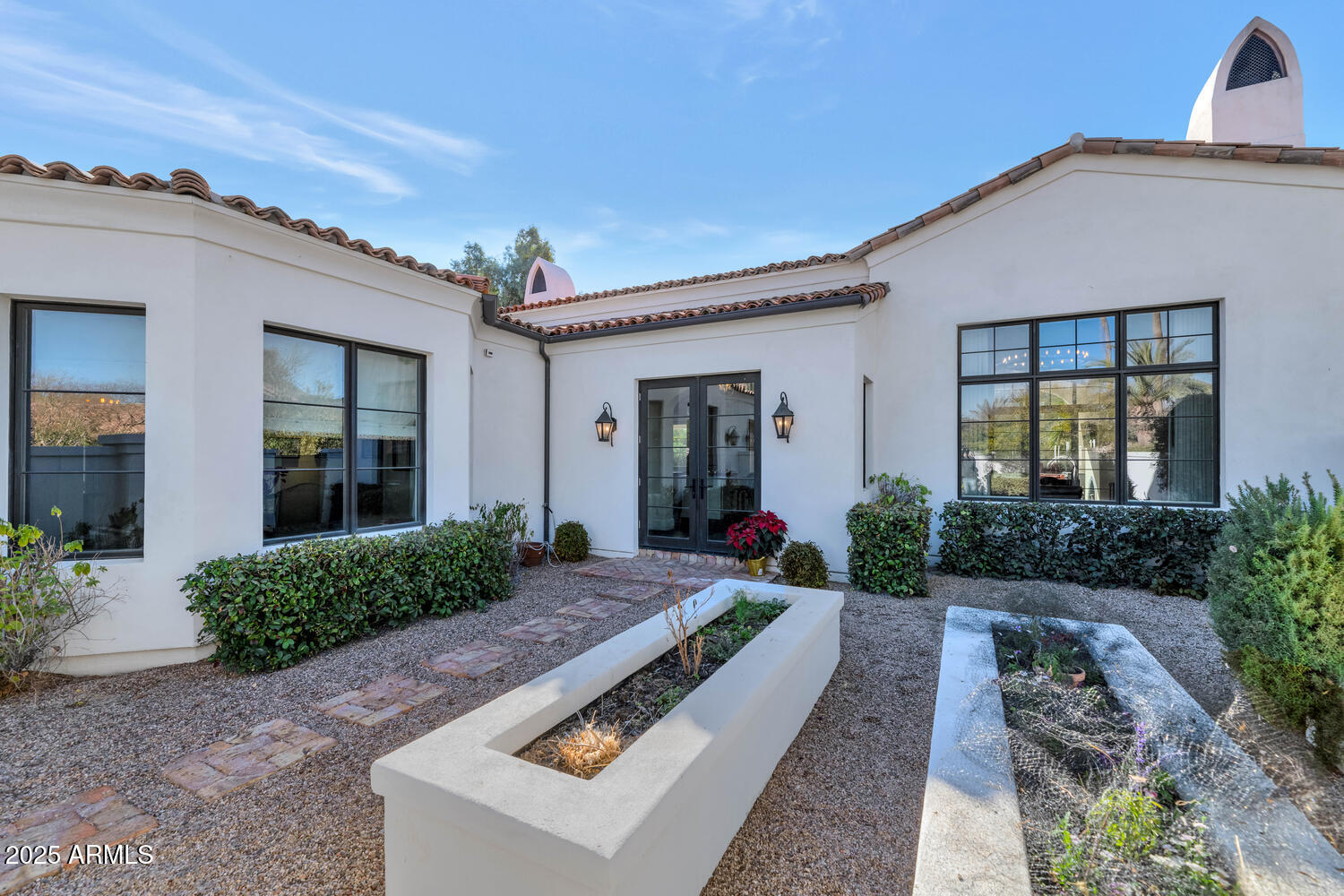 5989 E SAPPHIRE Lane