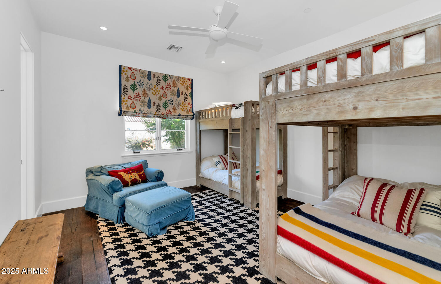 5989 E SAPPHIRE Lane