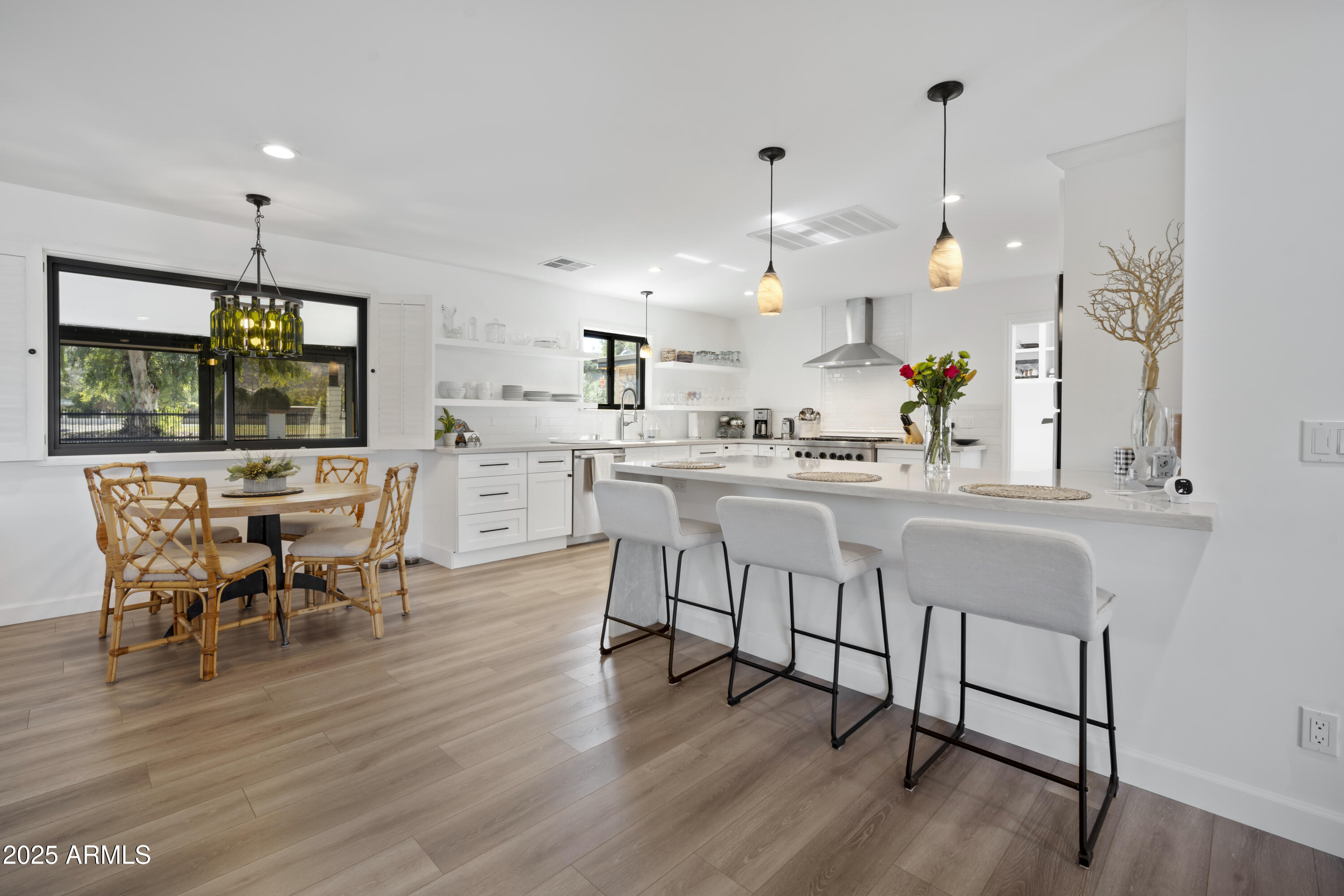 347 W SOUTHERN HILLS Road