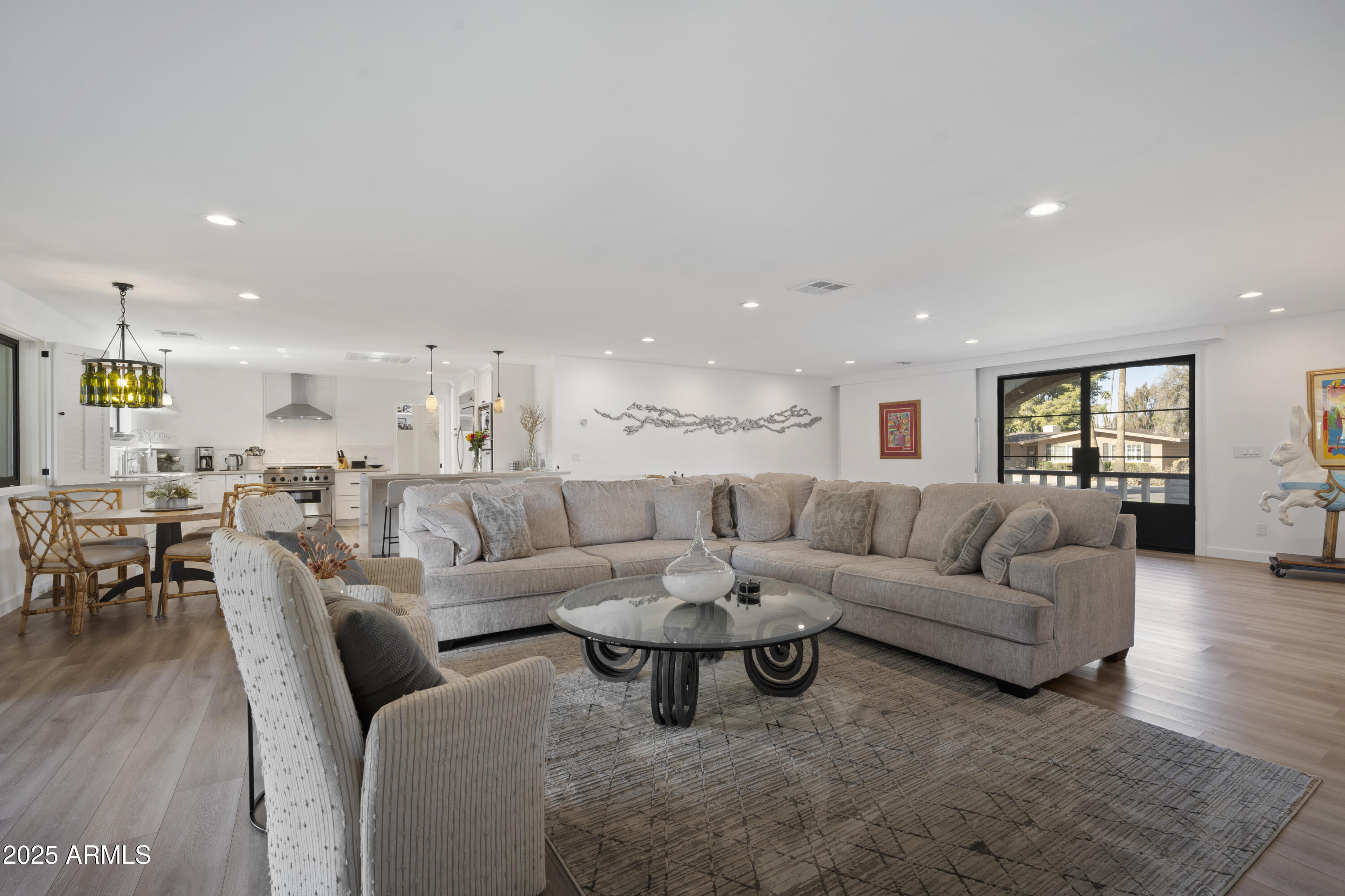 347 W SOUTHERN HILLS Road