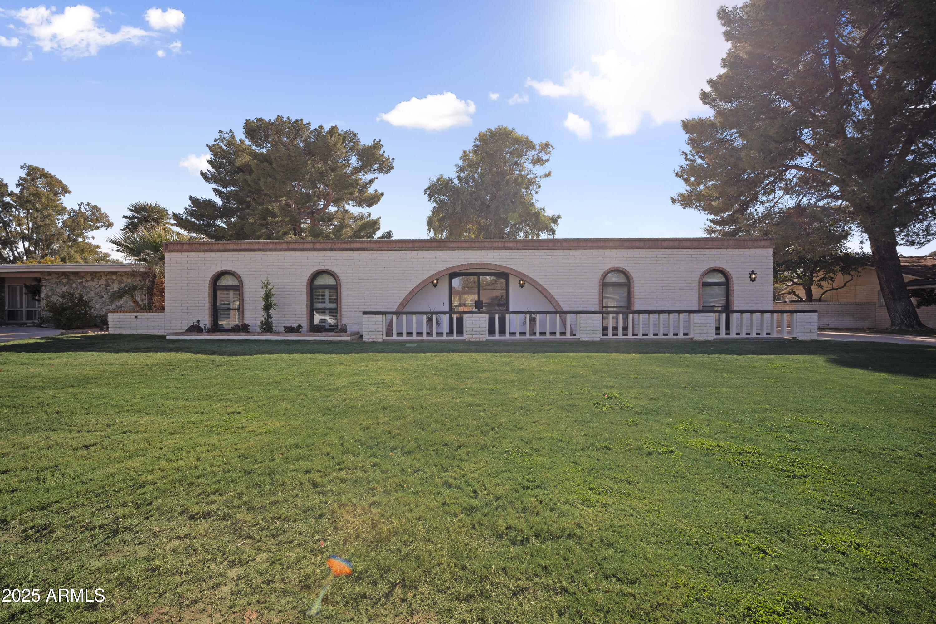 347 W SOUTHERN HILLS Road